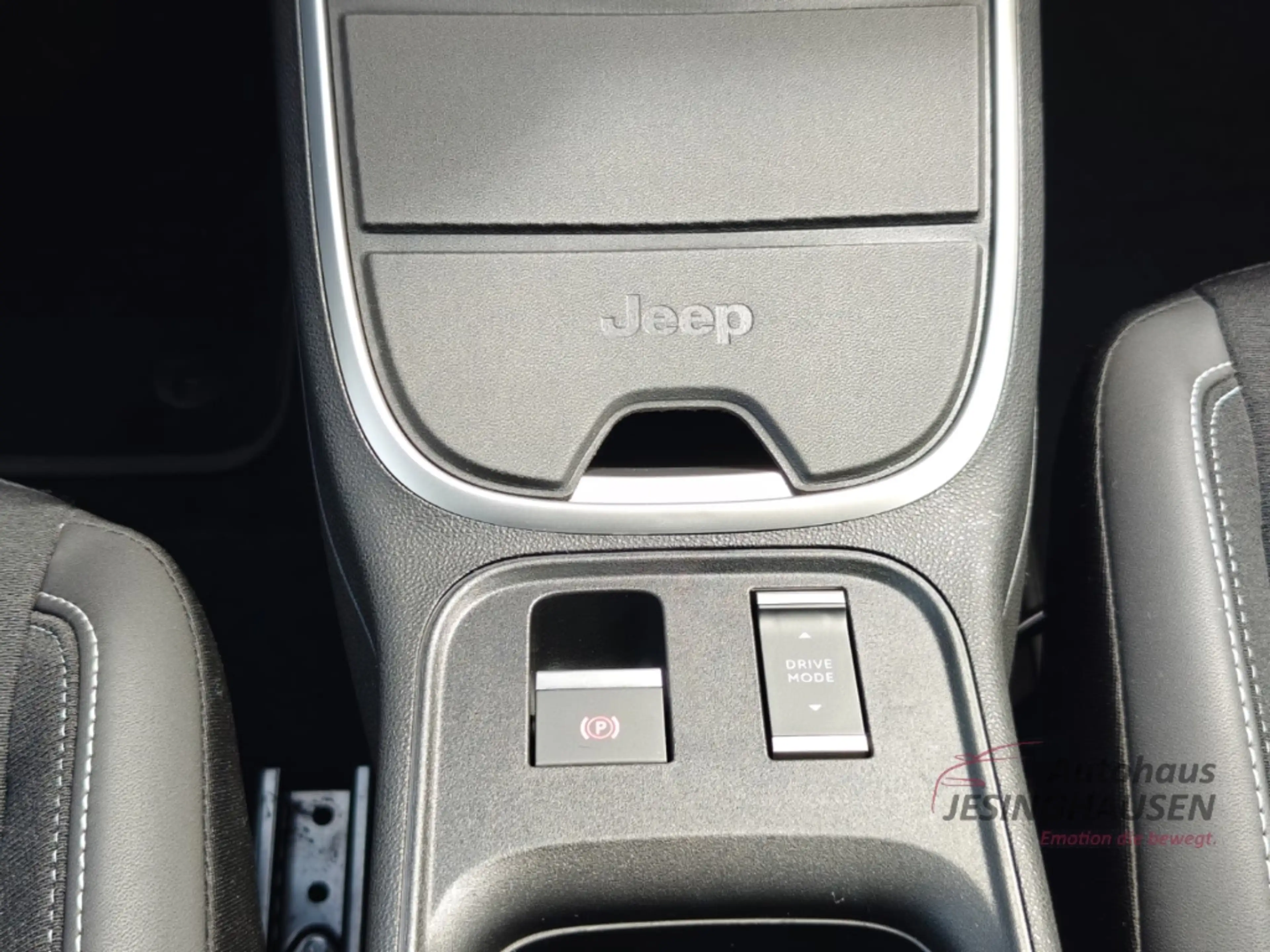 Jeep Avenger Altitude MHEV+WinterP.+ LED+ACC+Apple CarPla+Andro — photo 34