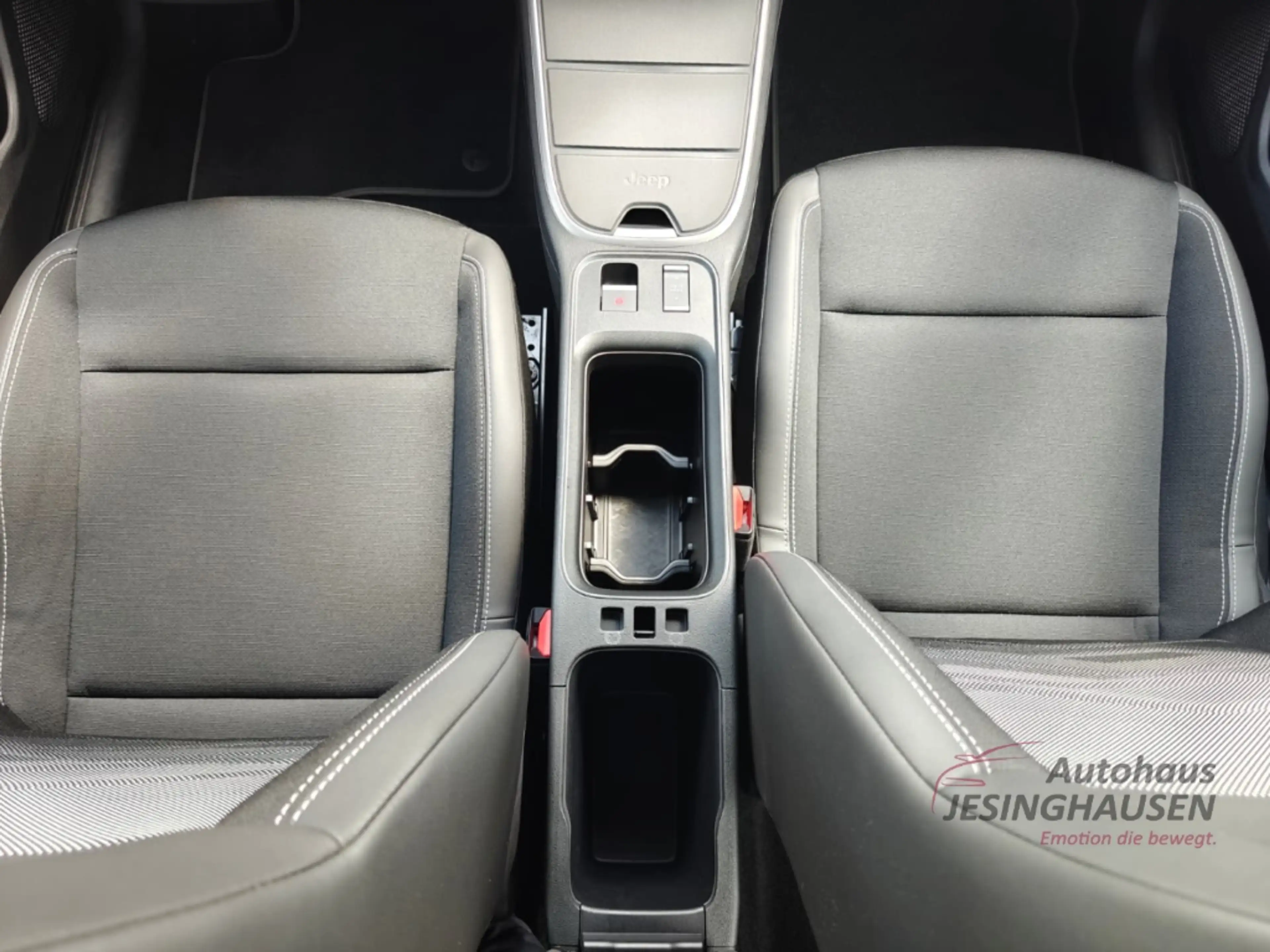 Jeep Avenger Altitude MHEV+WinterP.+ LED+ACC+Apple CarPla+Andro — photo 38