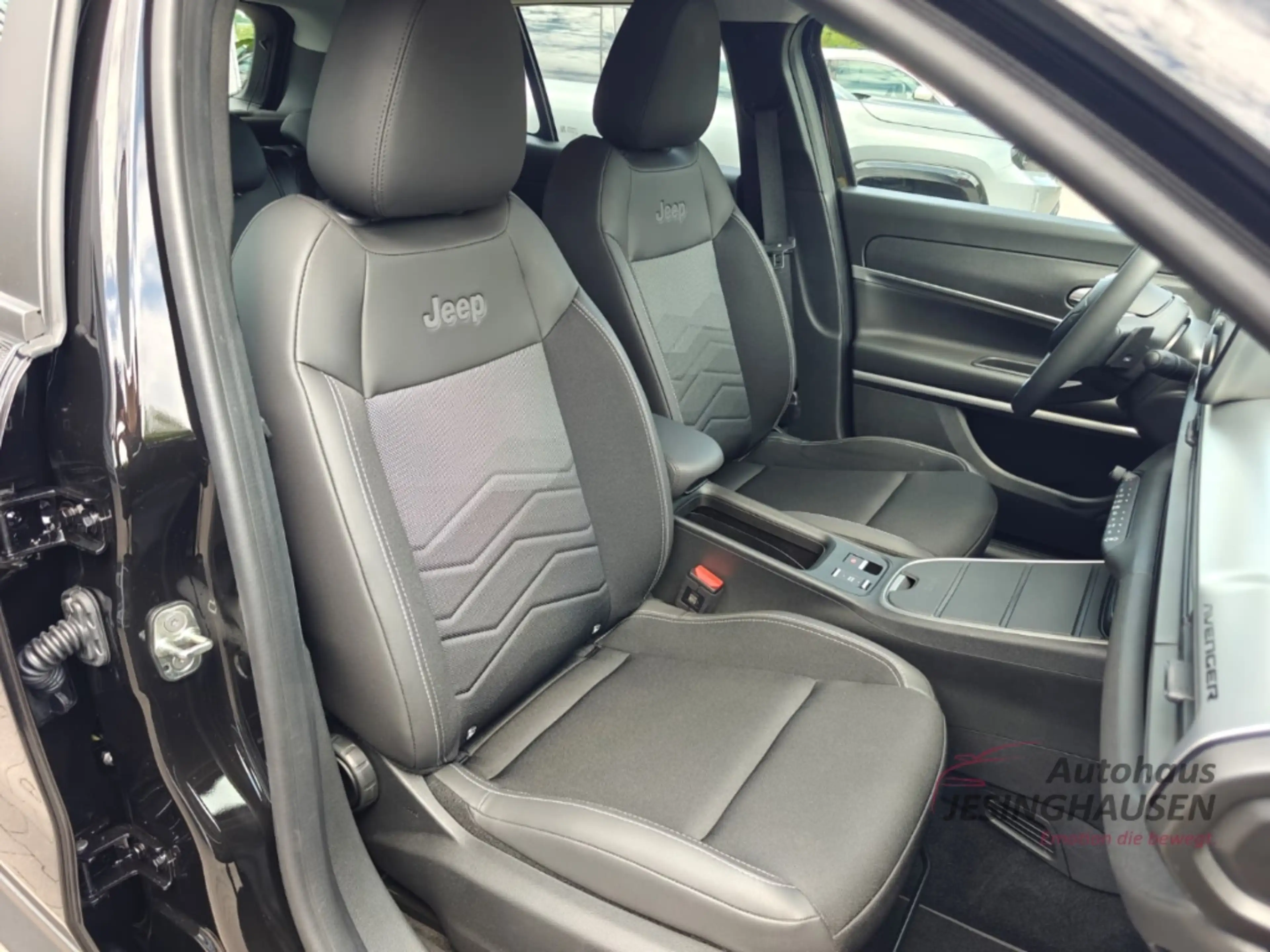 Jeep Avenger Altitude MHEV+WinterP.+ LED+ACC+Apple CarPla+Andro — photo 43