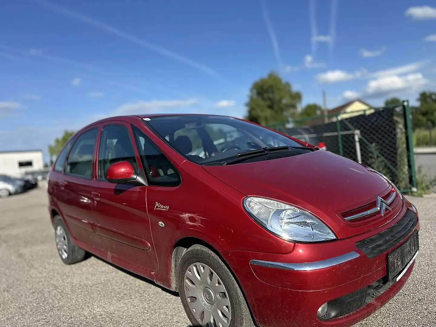 Citroen Xsara Picasso 1,6 HDI 16V emotion Rouge - 2