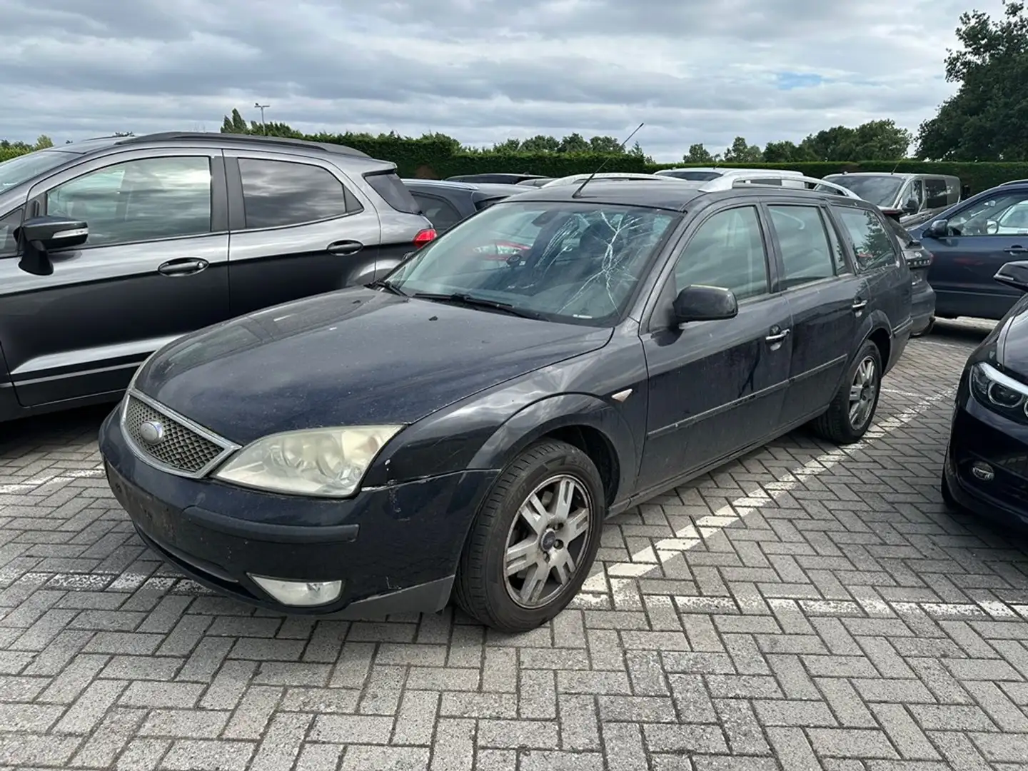 Ford Mondeo Noir - 1