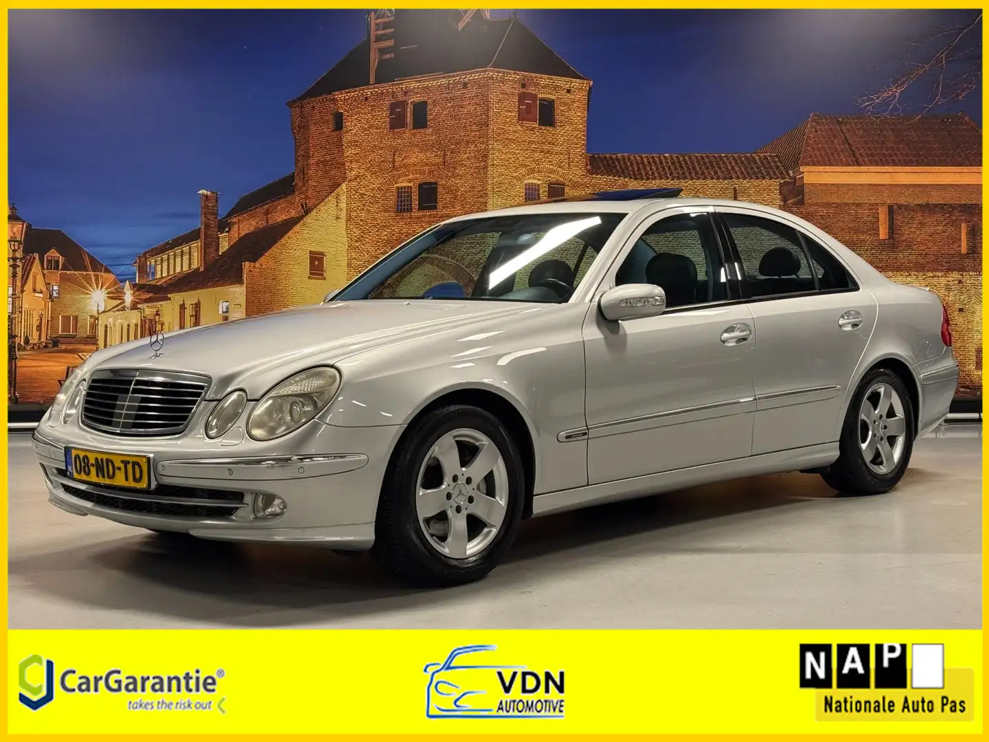 Mercedes-Benz E 320 Avantgarde Aut Schuifdak Leer Xenon Grijs - 1