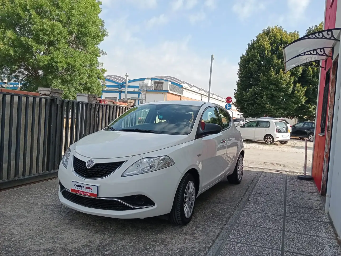 Lancia Ypsilon Ypsilon III 2015 1.2 Platinum 69cv Blanc - 1