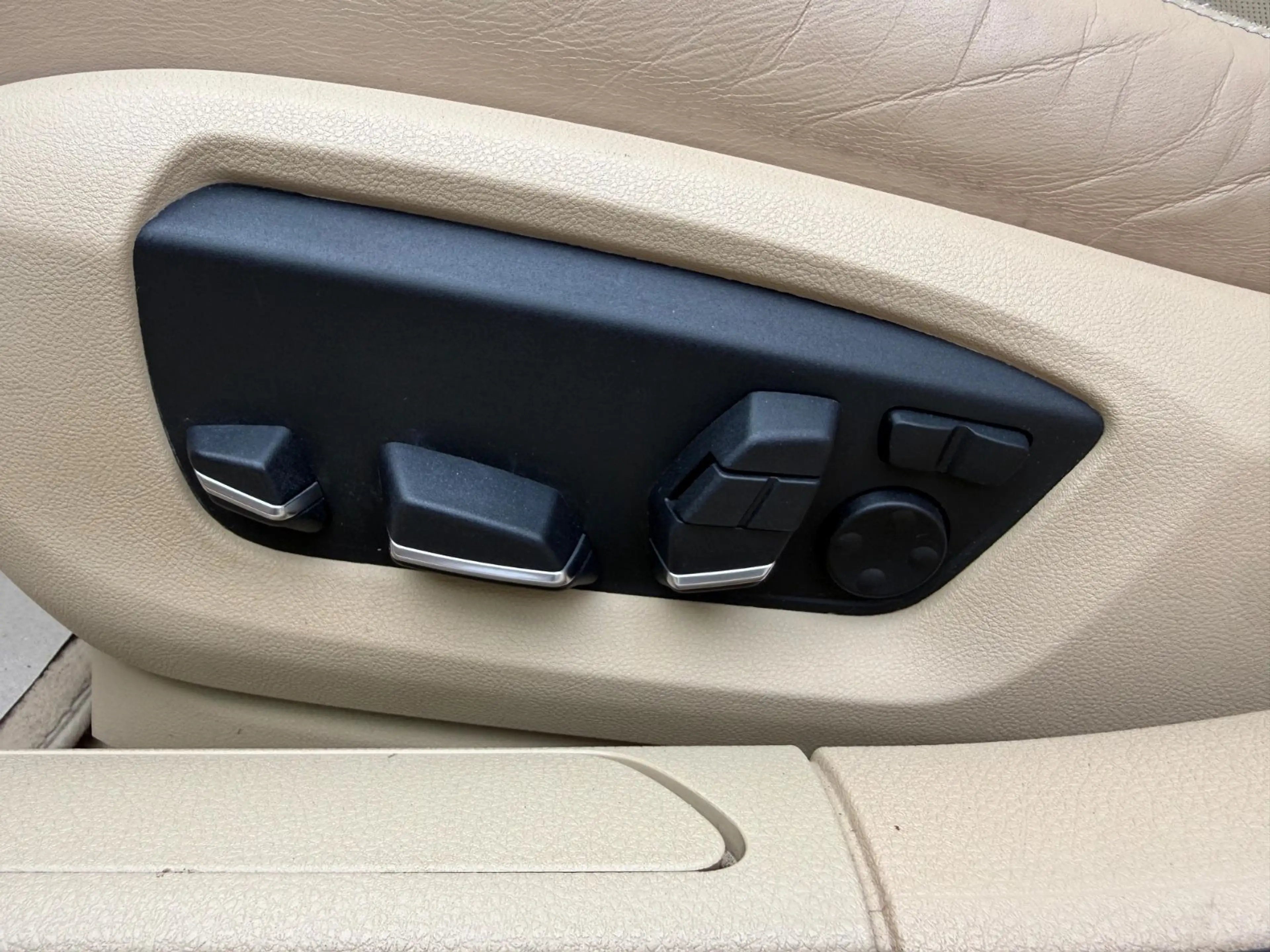 BMW 730 d/Pano/Kamer/Head-up/St.heiz/Leder/Soft/Memo — photo 12