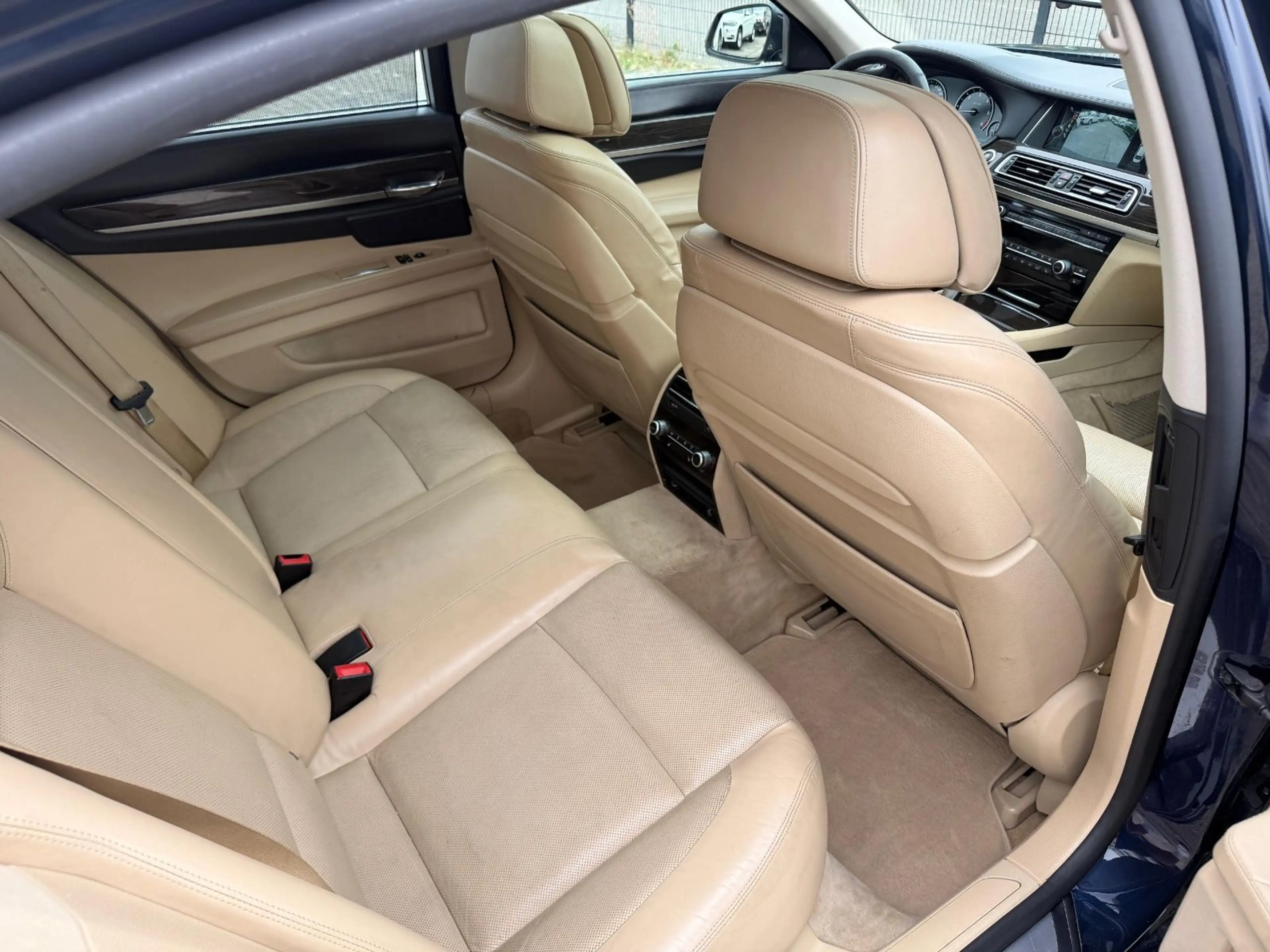 BMW 730 d/Pano/Kamer/Head-up/St.heiz/Leder/Soft/Memo — photo 22