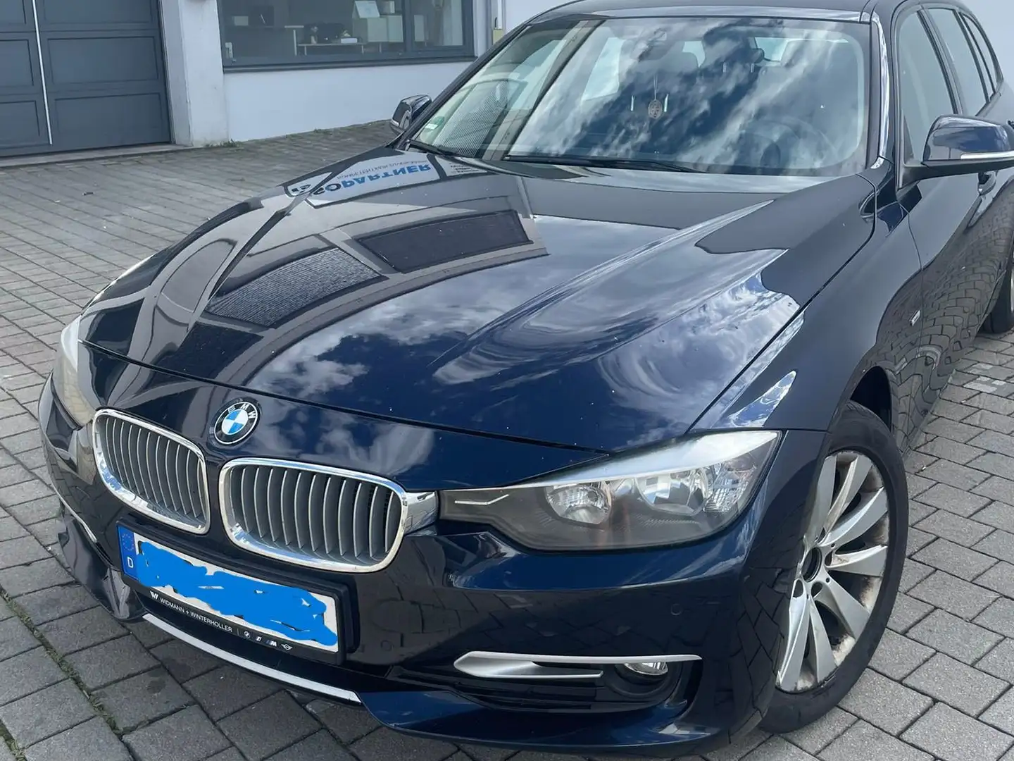 BMW 318 318d xDrive Touring Modern Line Mavi - 1