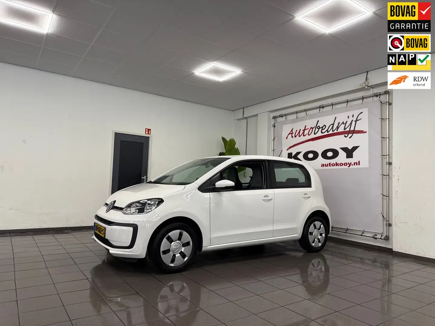 Volkswagen up! 1.0 BMT move up! * Dealer onderhouden / Airco / 5 Weiß - 1