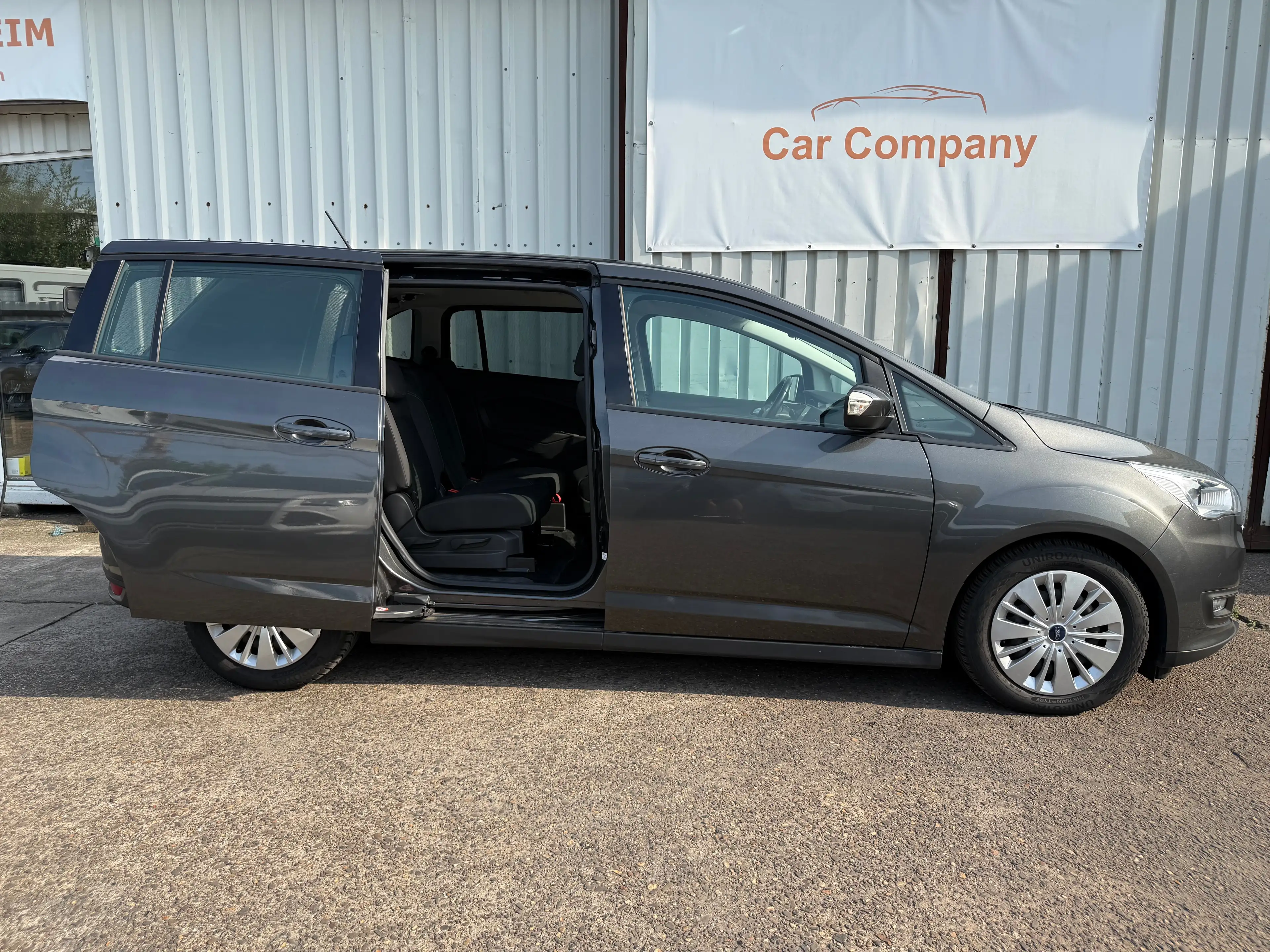 Ford Grand C-Max 1.Hand*Sehr gepflegt*PDC*Sitzheizung*Ford Service* — photo 3