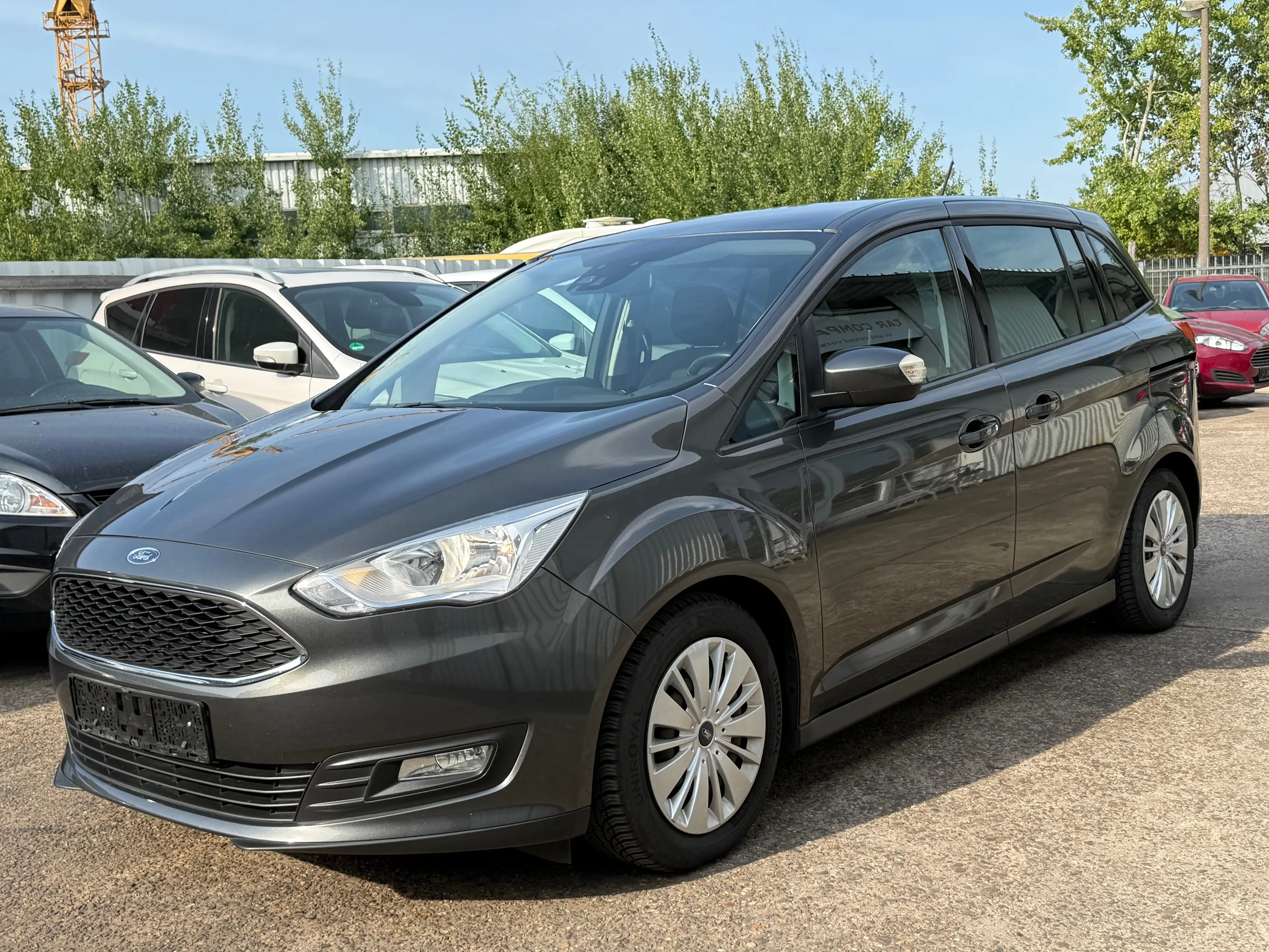 Ford Grand C-Max 1.Hand*Sehr gepflegt*PDC*Sitzheizung*Ford Service* — photo 9