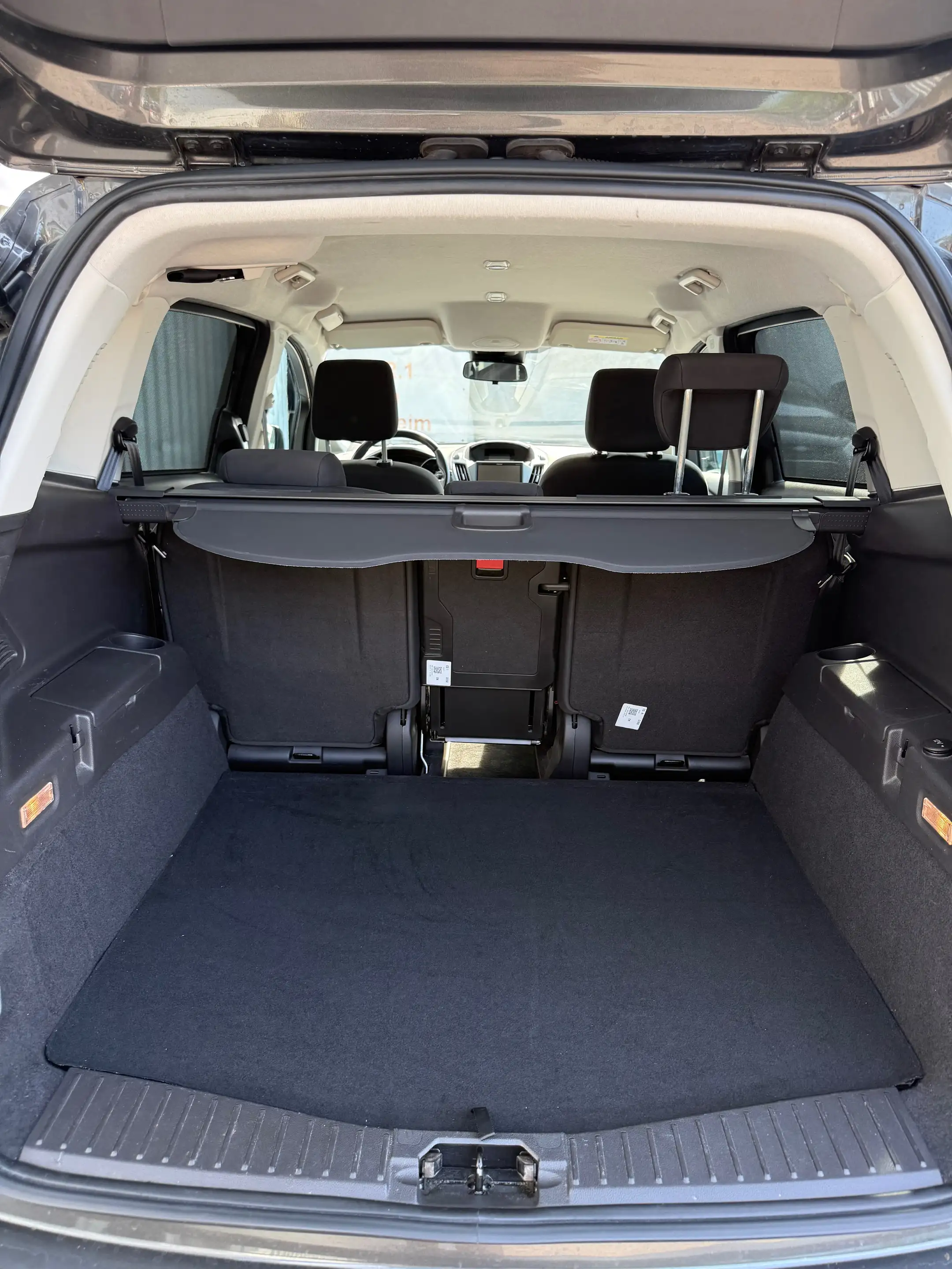 Ford Grand C-Max 1.Hand*Sehr gepflegt*PDC*Sitzheizung*Ford Service* — photo 8
