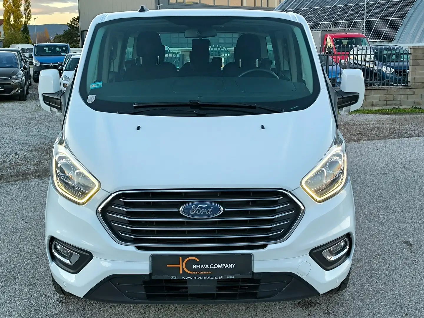 Ford Tourneo Custom 2.0TDCI -L2H1-2 Schieberür- 9 Sitze Weiß - 2