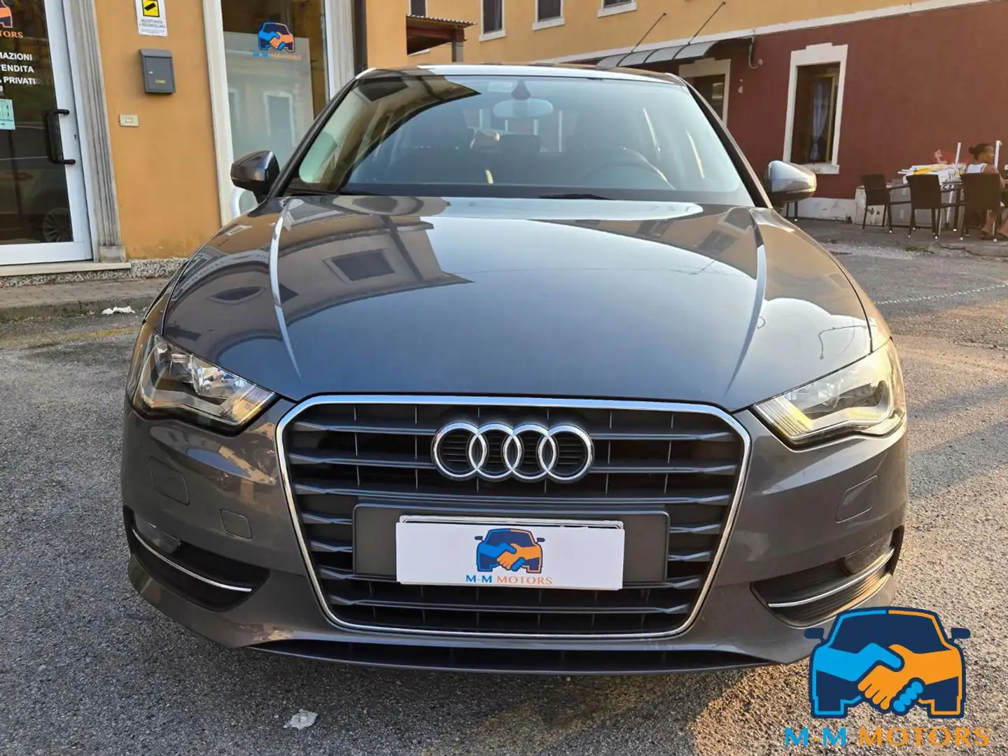 Audi A3 SPB 1.6 TDI Ambiente Grigio - 2