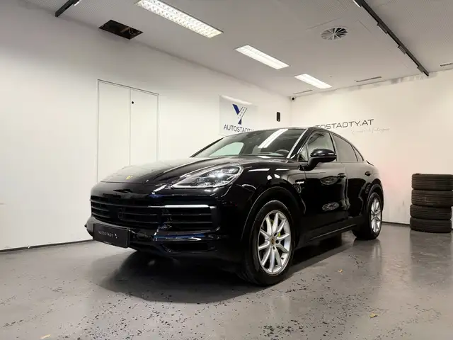 Porsche Cayenne main image