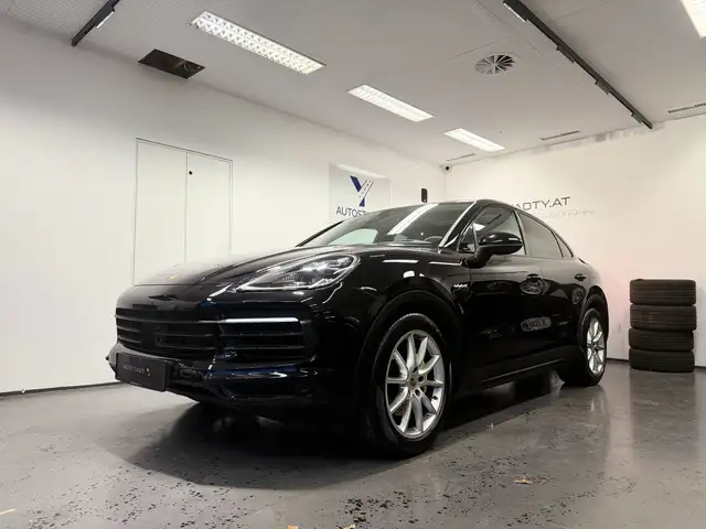 Porsche Cayenne view 6