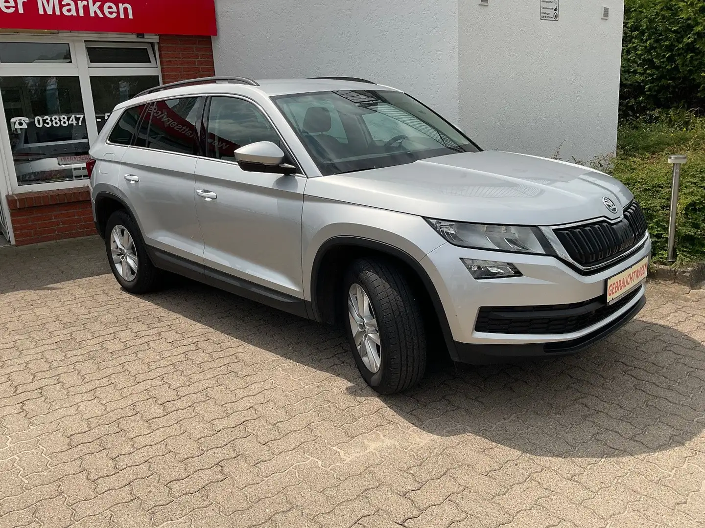 Skoda Kodiaq Ambition *AHZV abn.*7 Sitze*Navi*DSG* Silber - 2