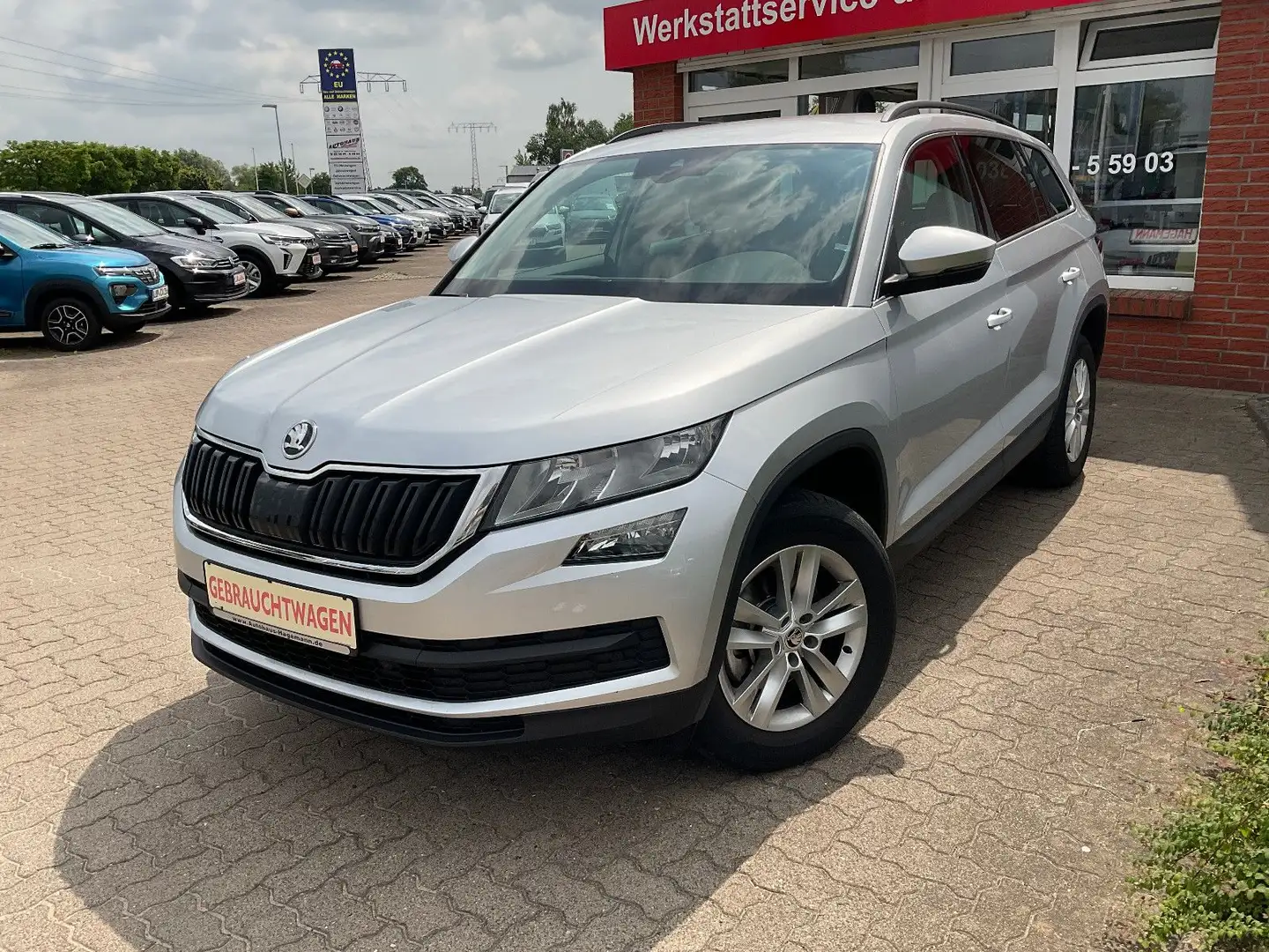 Skoda Kodiaq Ambition *AHZV abn.*7 Sitze*Navi*DSG* Silber - 1
