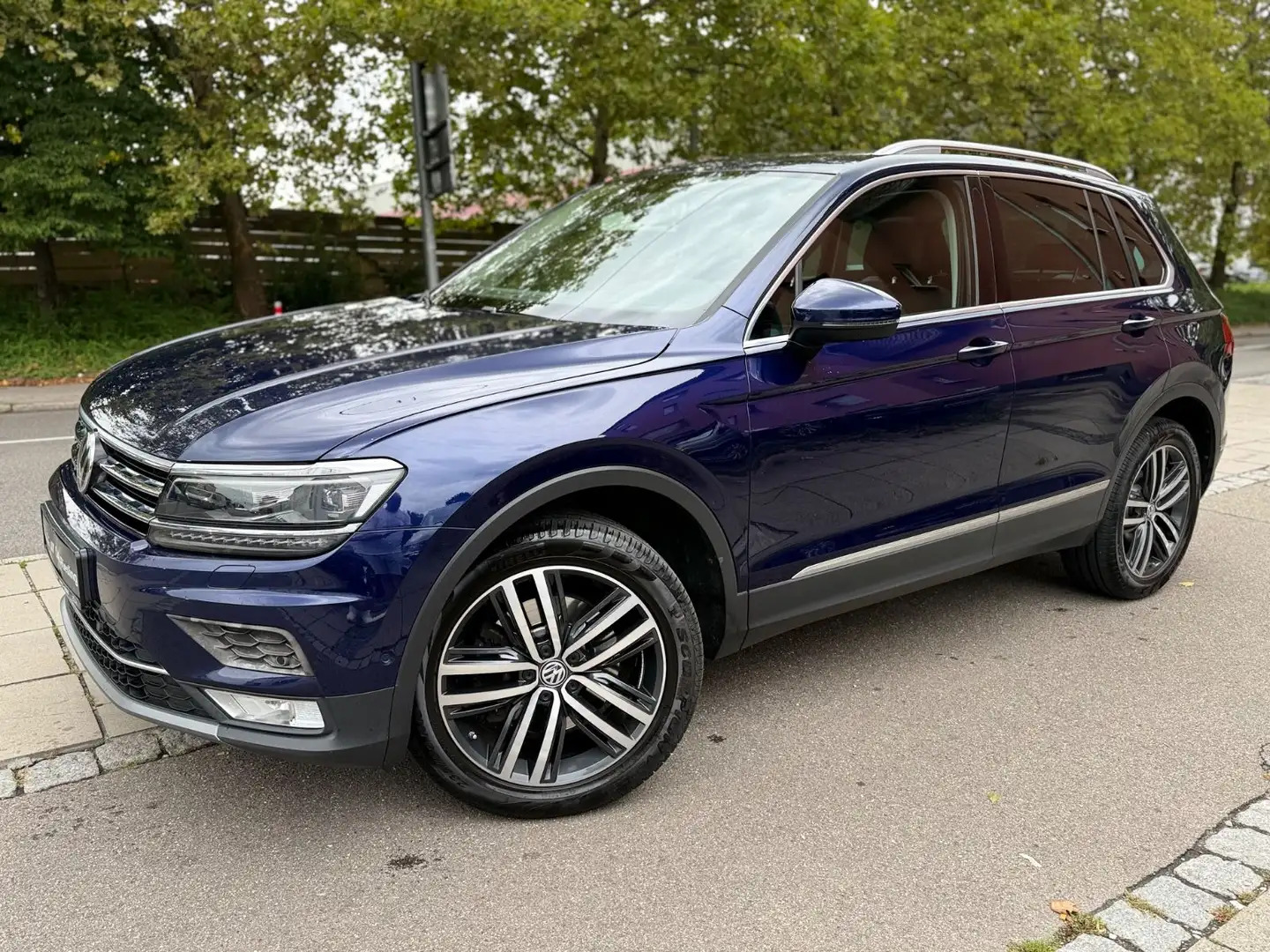 Volkswagen Tiguan 2.0 TSI DSG 4MOTION Highline/VOLL/I HAND Blau - 2