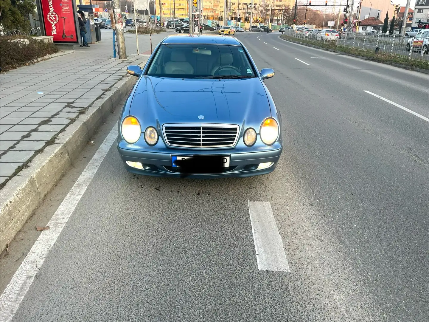 Mercedes-Benz CLK 320 Coupe Avantgarde Blauw - 1