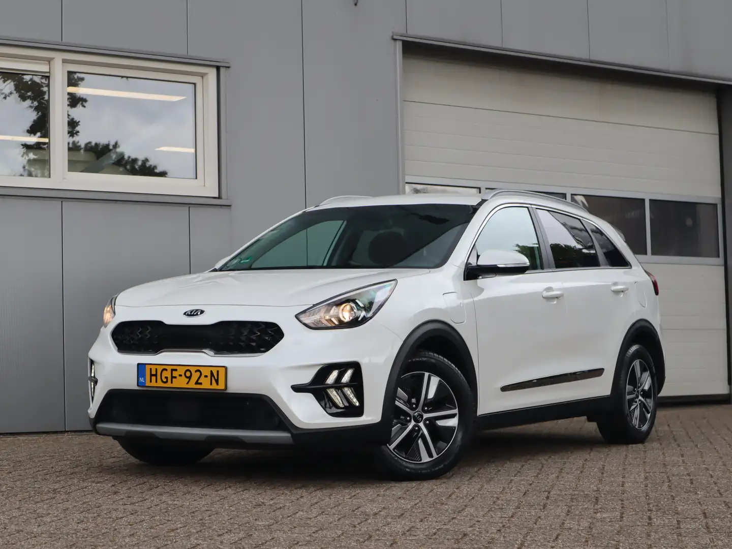 Kia Niro 1.6 GDi PHEV DynamicPlusLine / Dealeronderhouden / Wit - 1