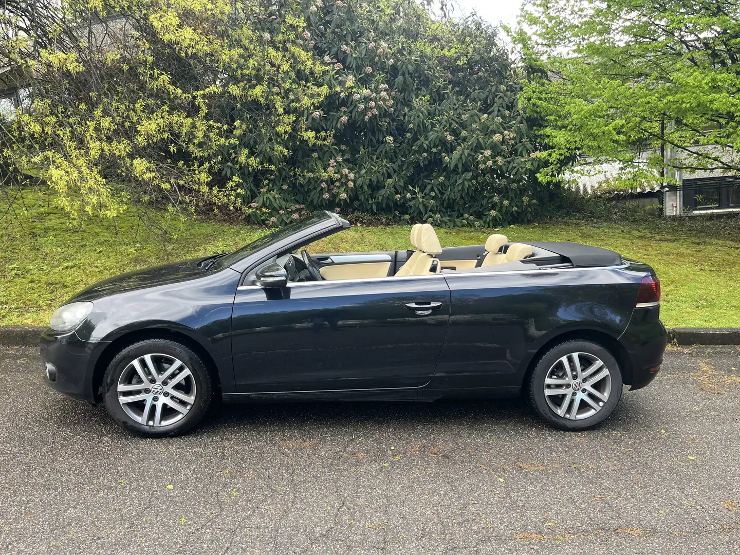 Volkswagen Golf Golf Cabrio 1.6 tdi 105cv Noir - 2