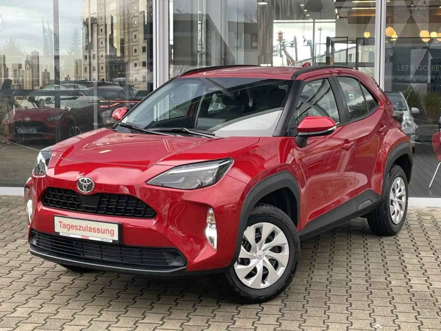 Toyota Yaris Cross Hybrid 116 1.5 VVT-i Business Edition Rouge - 2