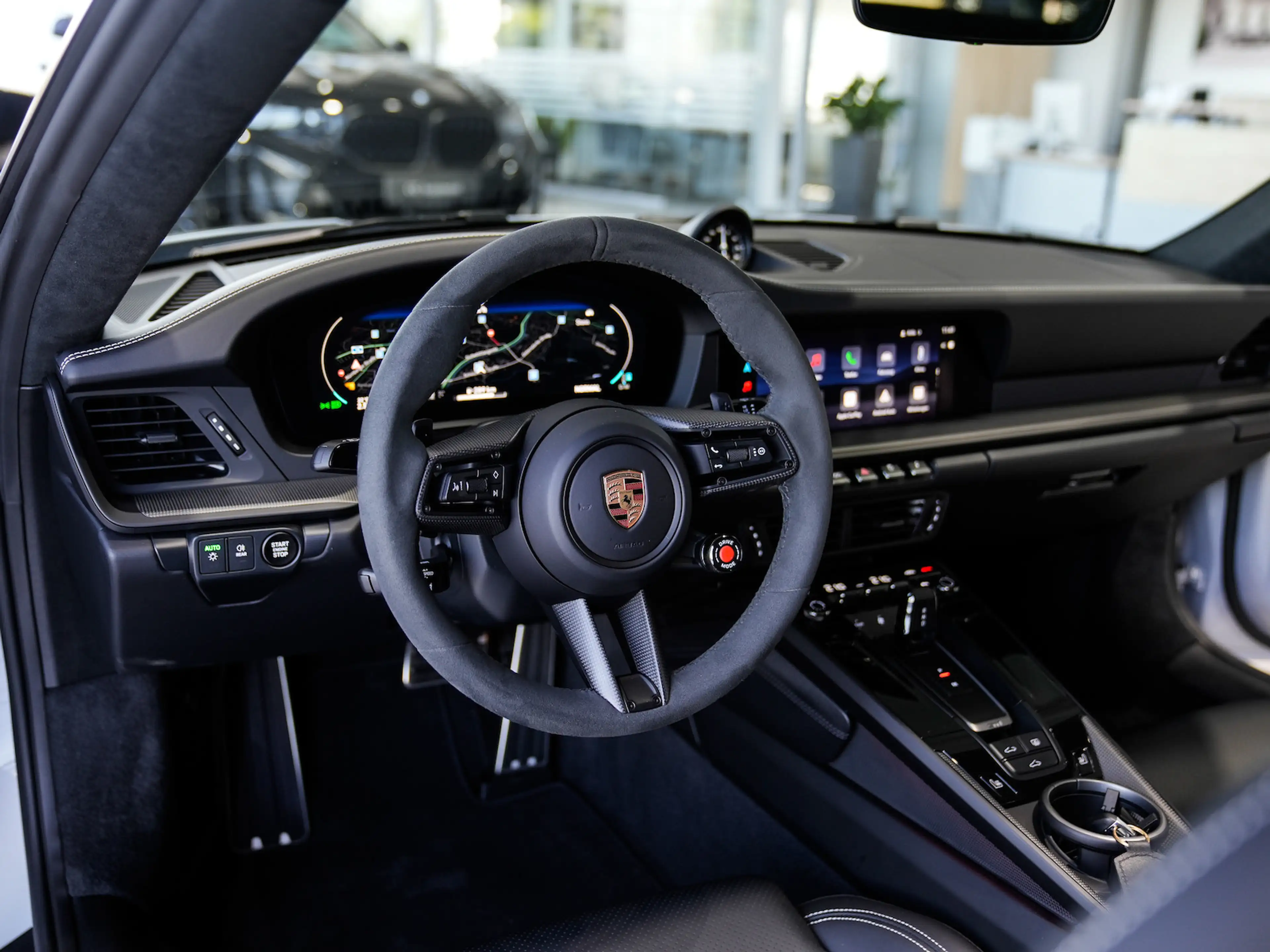 Porsche 911 Carrera 4 GTS AEROKIT Glasdach HD-Matrix — photo 3
