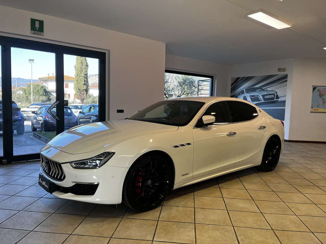 Maserati Ghibli 3.0 V6 SQ4 Granlusso 430cv Restyling