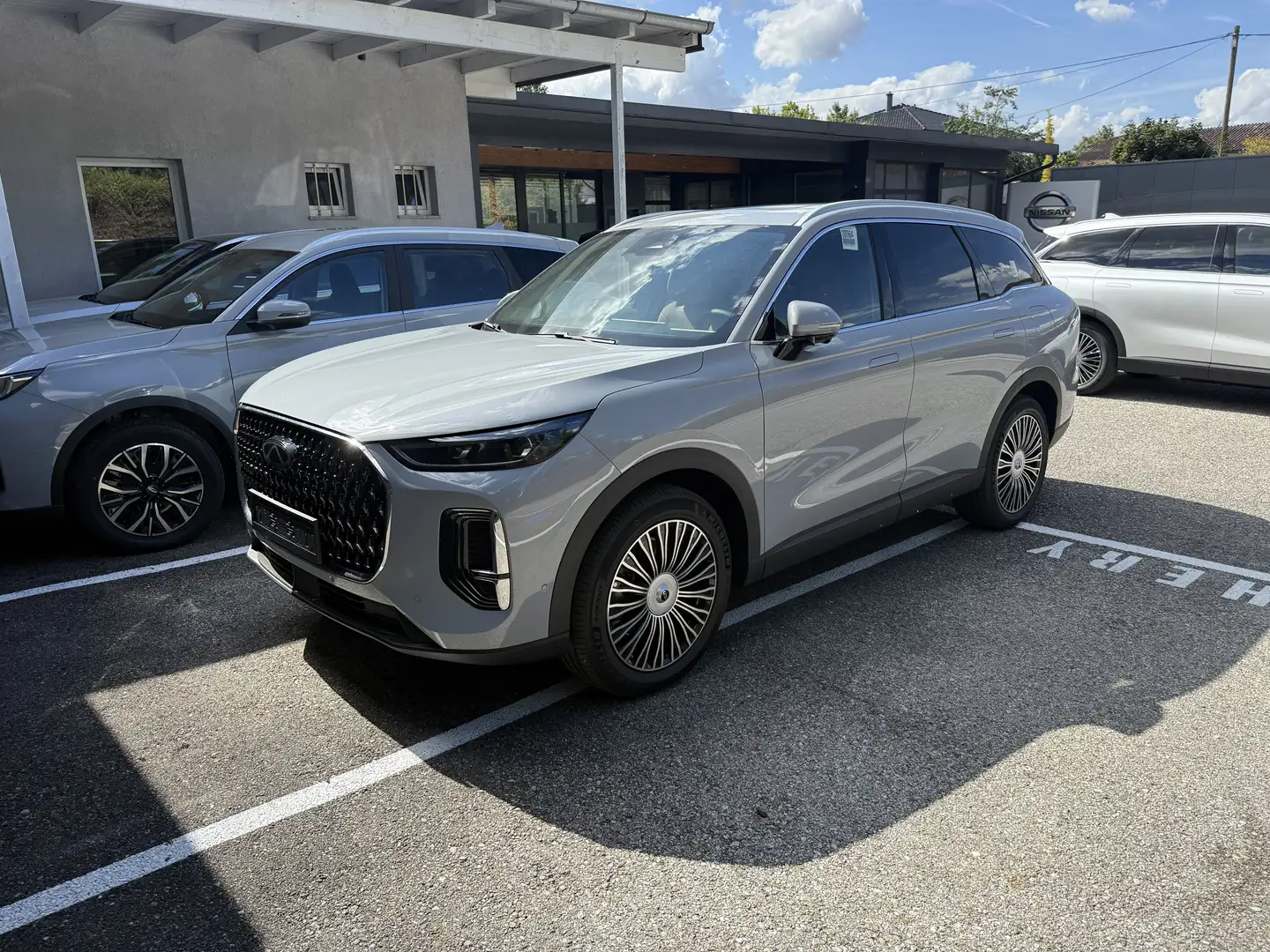 Chery Tiggo Tiggo 9 Plug in Hybrid AWD Grau - 1