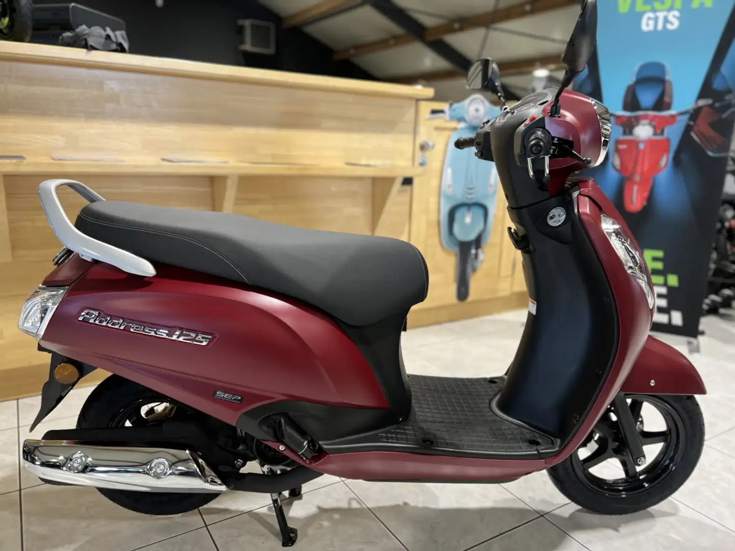 Suzuki Address 125 Piros - 1