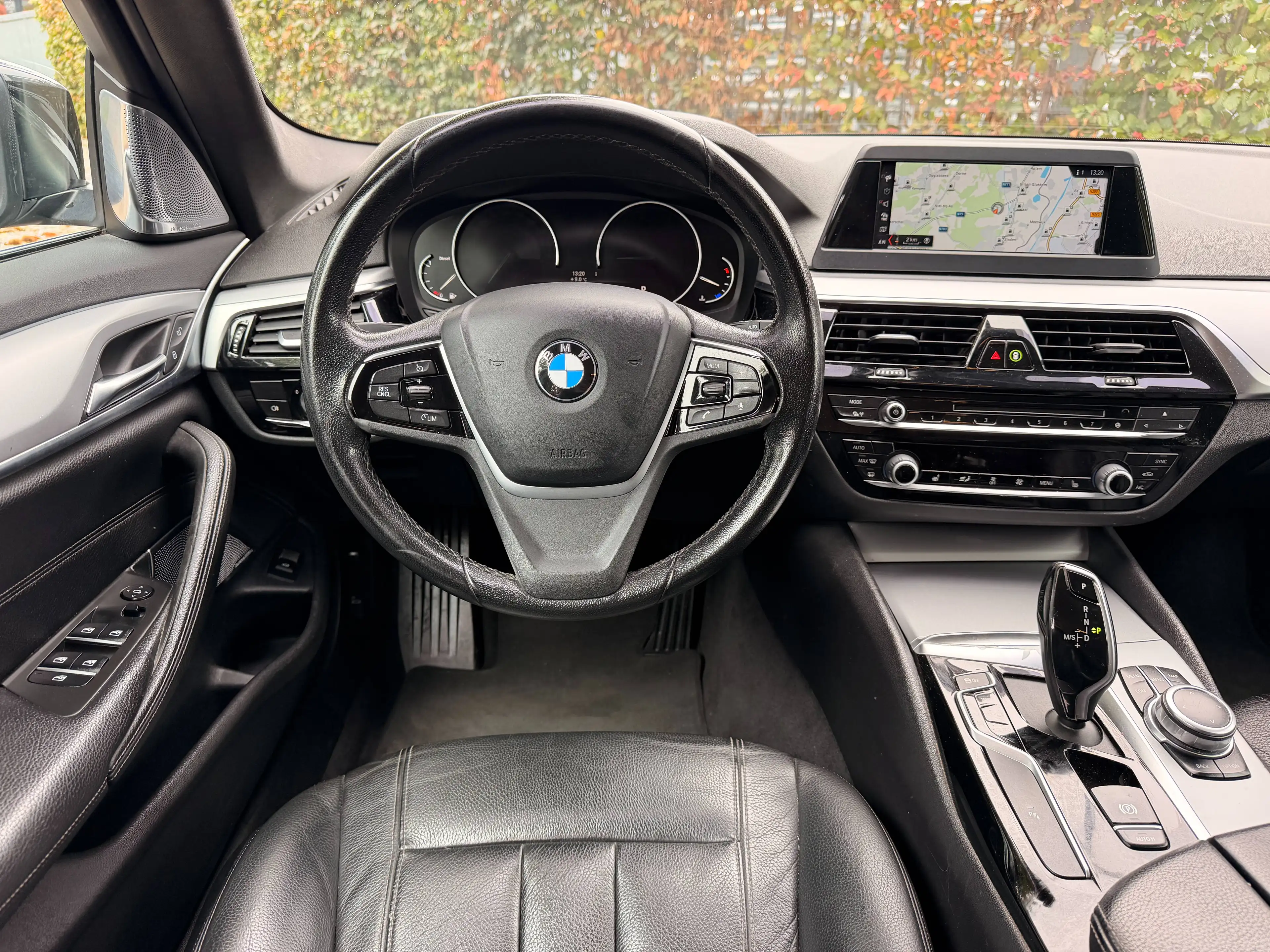 BMW 518 dA M-Sport * Navi * Leder * PDC * LED * EU6d — photo 10
