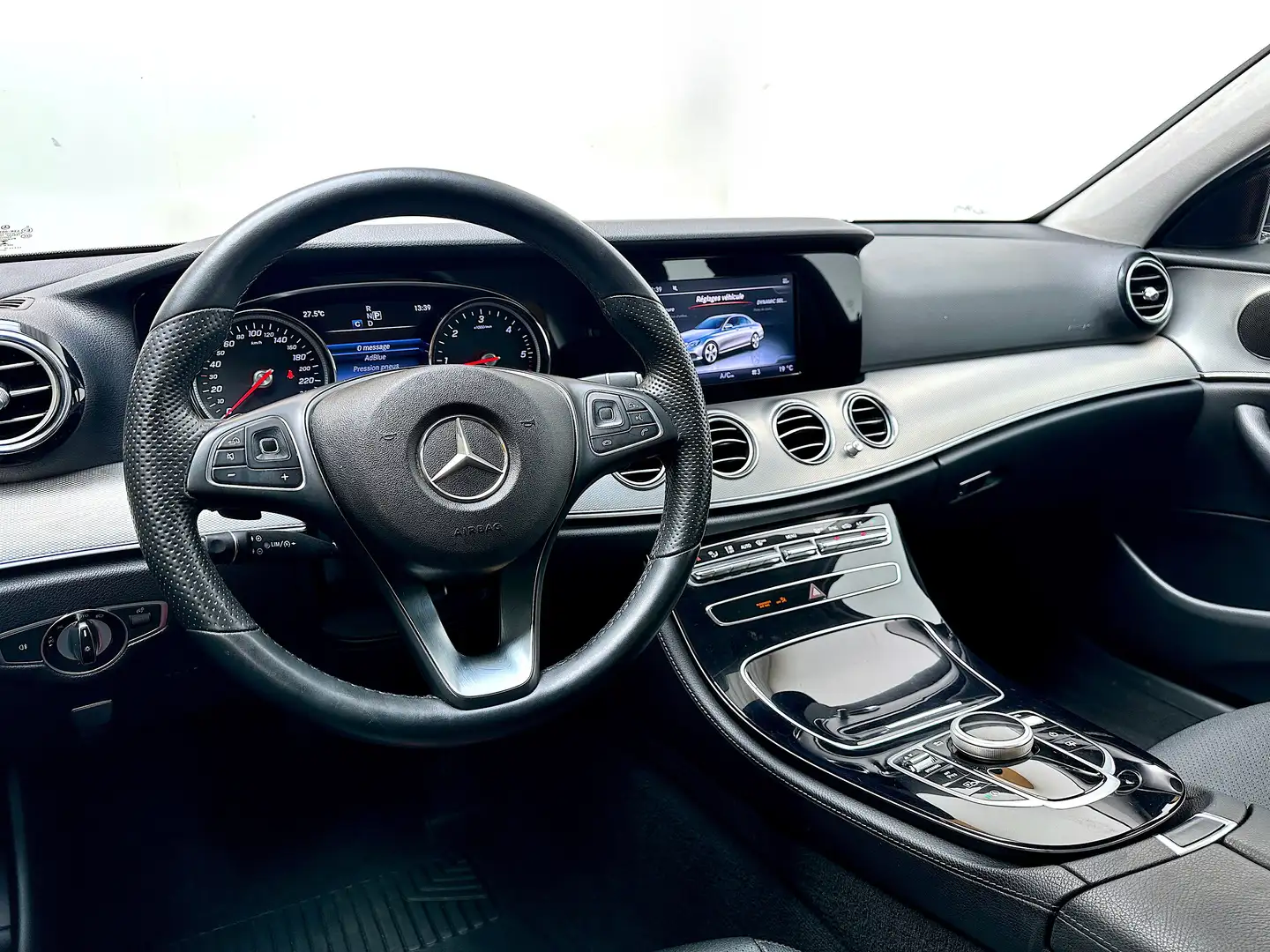 Mercedes-Benz E 220 d Technology Edition Noir - 2