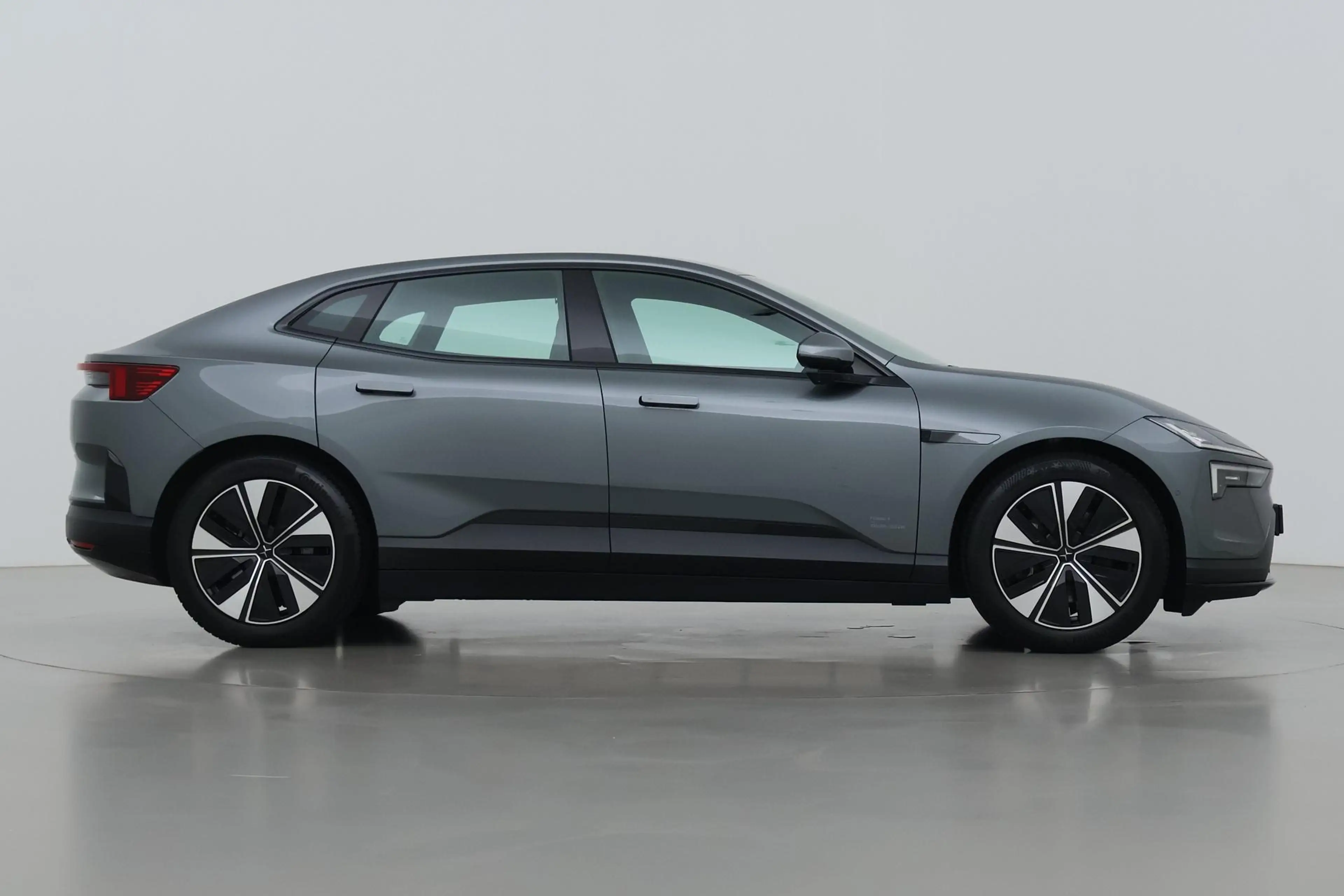 Polestar 4 Long Range Single motor Plus 100 kWh | ACC | Pilot — photo 10