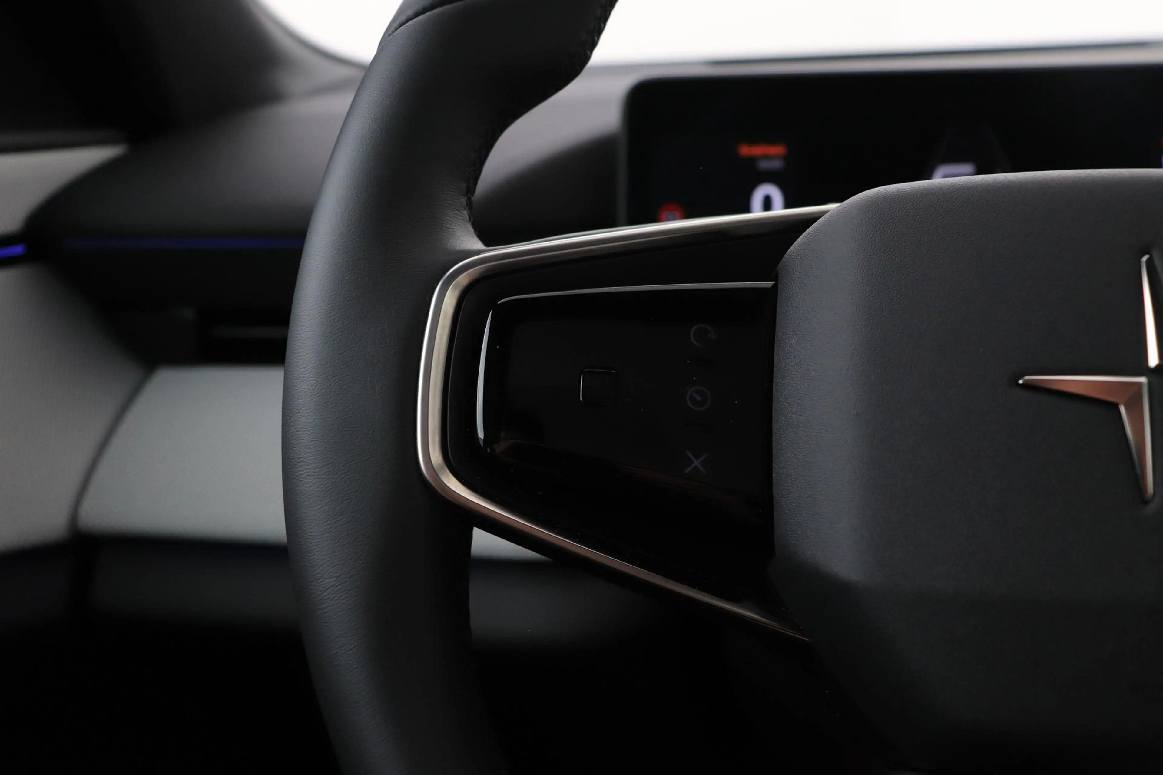 Polestar 4 Long Range Single motor Plus 100 kWh | ACC | Pilot — photo 40