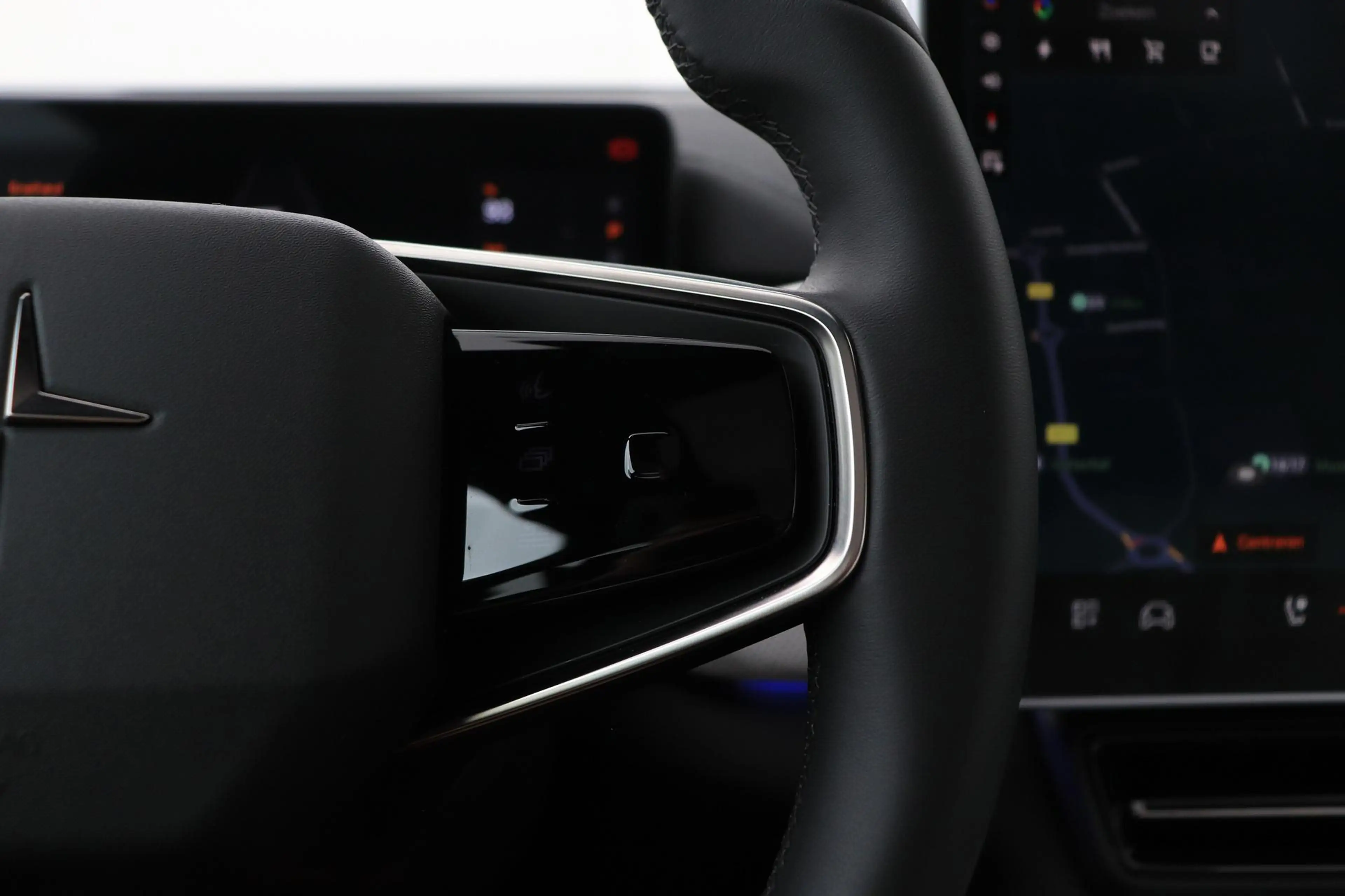 Polestar 4 Long Range Single motor Plus 100 kWh | ACC | Pilot — photo 42