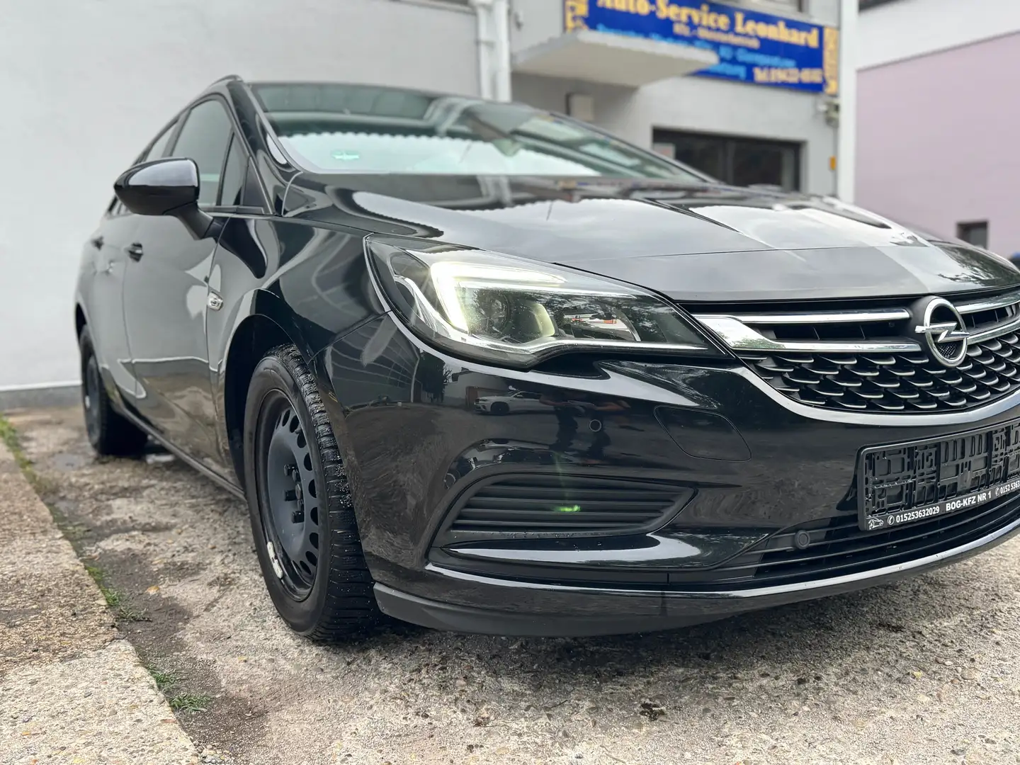 Opel Astra Edition Start/Stop Noir - 1