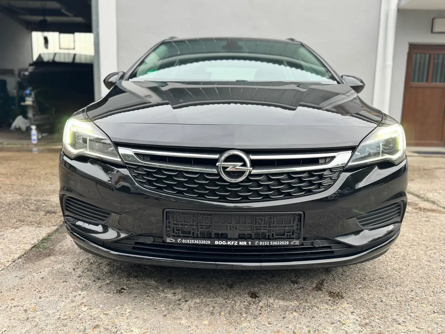 Opel Astra Edition Start/Stop Noir - 2