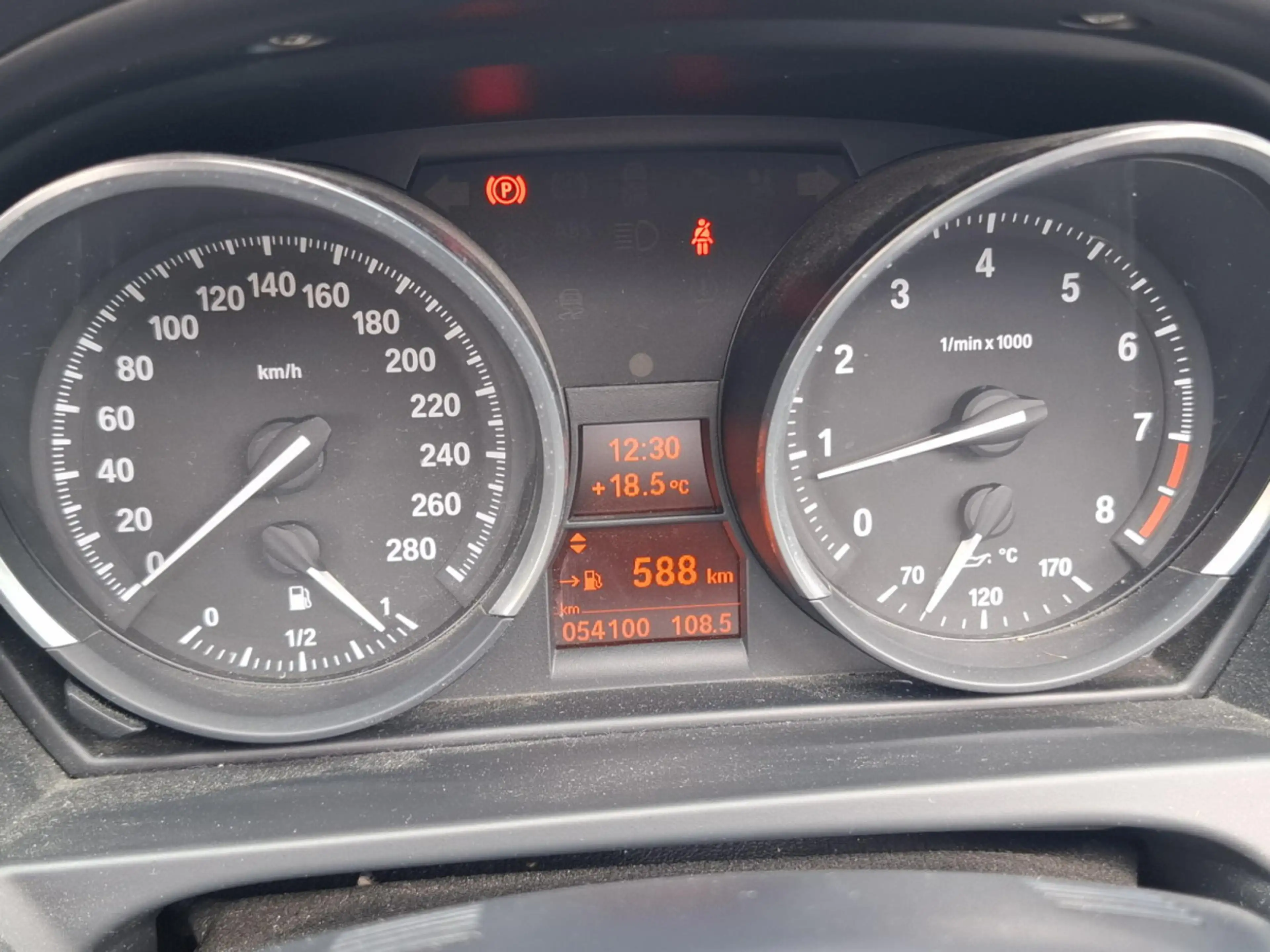 BMW Z4 sDrive 20i — photo 12
