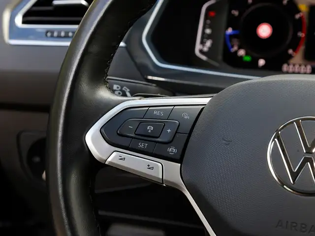 Volkswagen Tiguan Allspace view 15