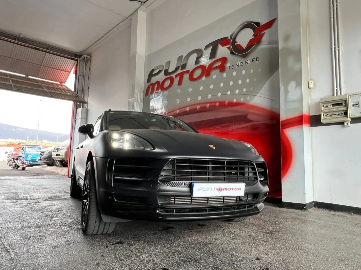 Porsche Macan Aut. Gris - 1