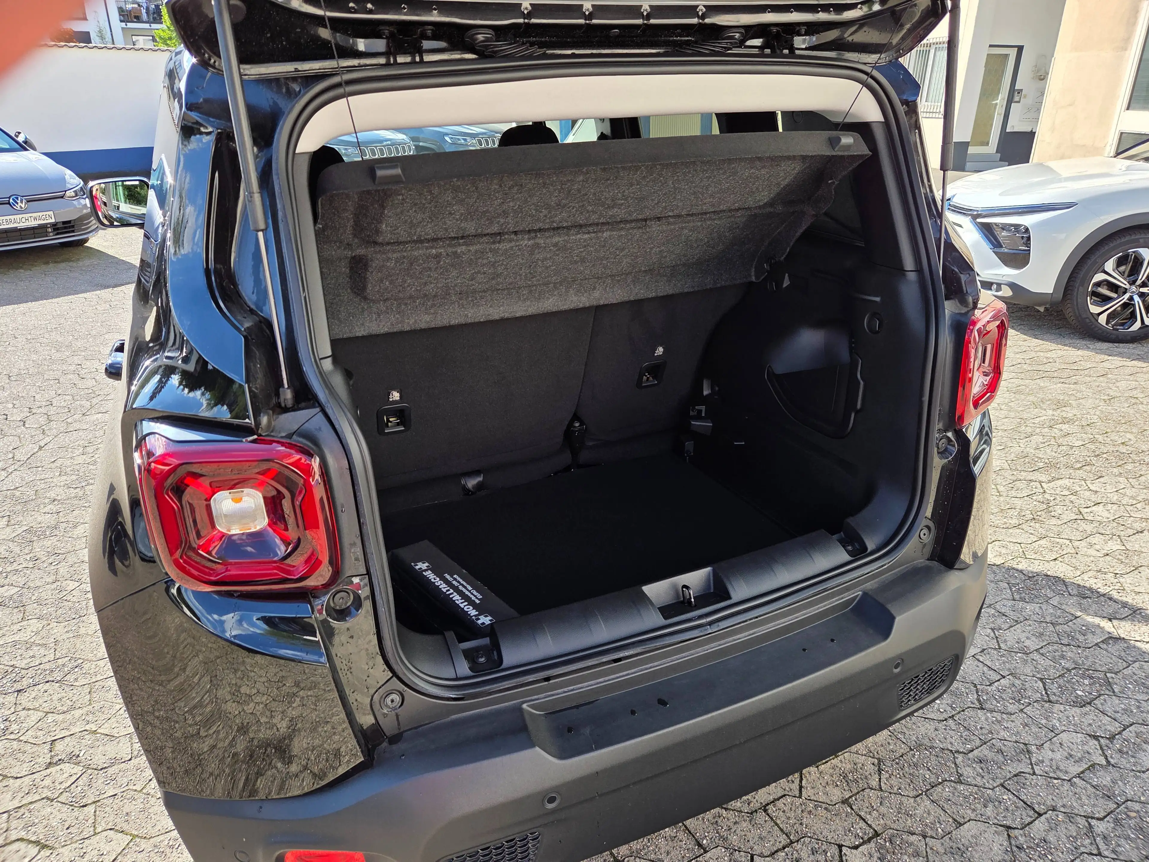 Jeep Renegade 1.5 GSE T4 48V Lim. ACC LED NAVI KAMERA — photo 4
