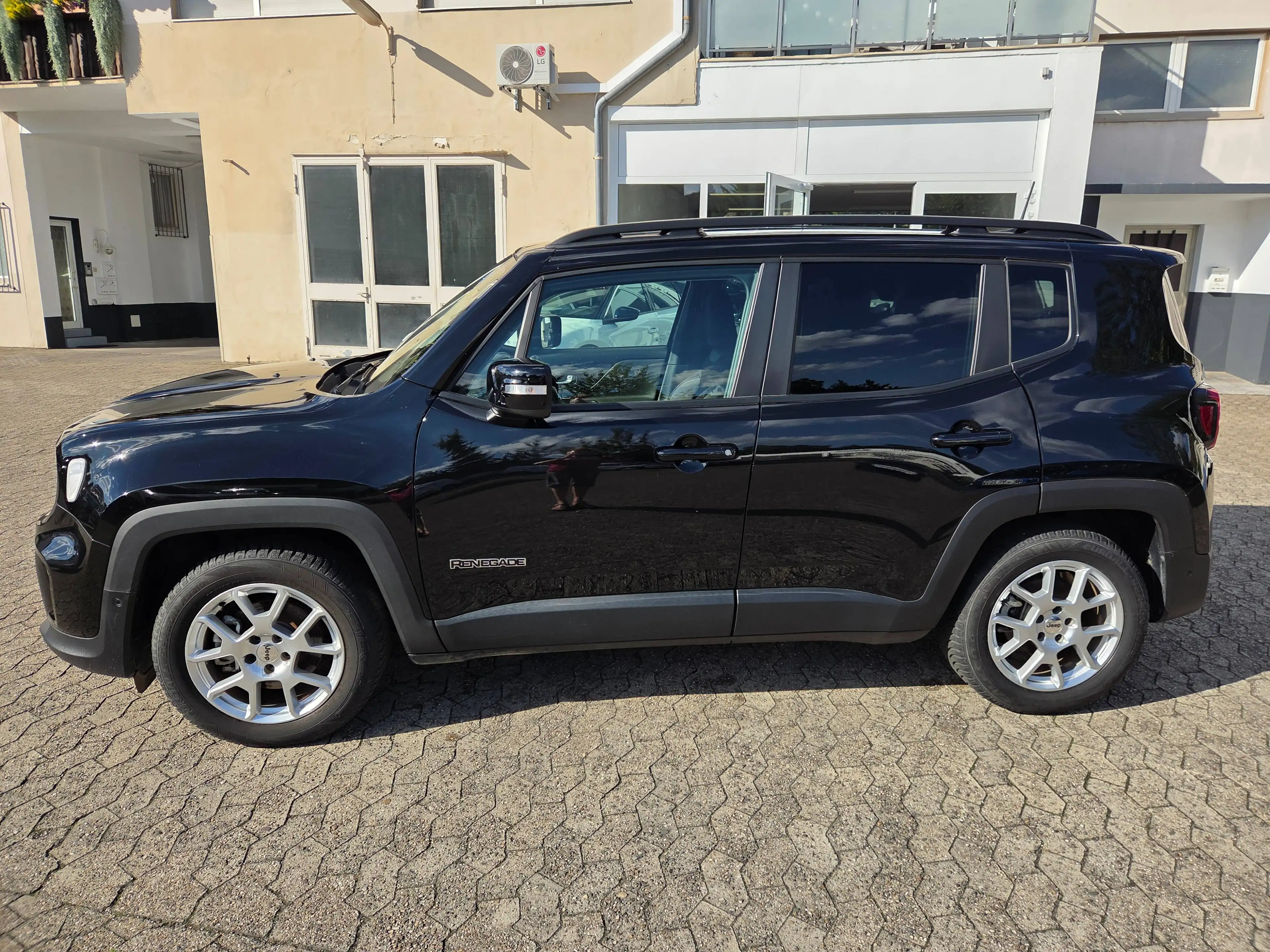 Jeep Renegade 1.5 GSE T4 48V Lim. ACC LED NAVI KAMERA — photo 2