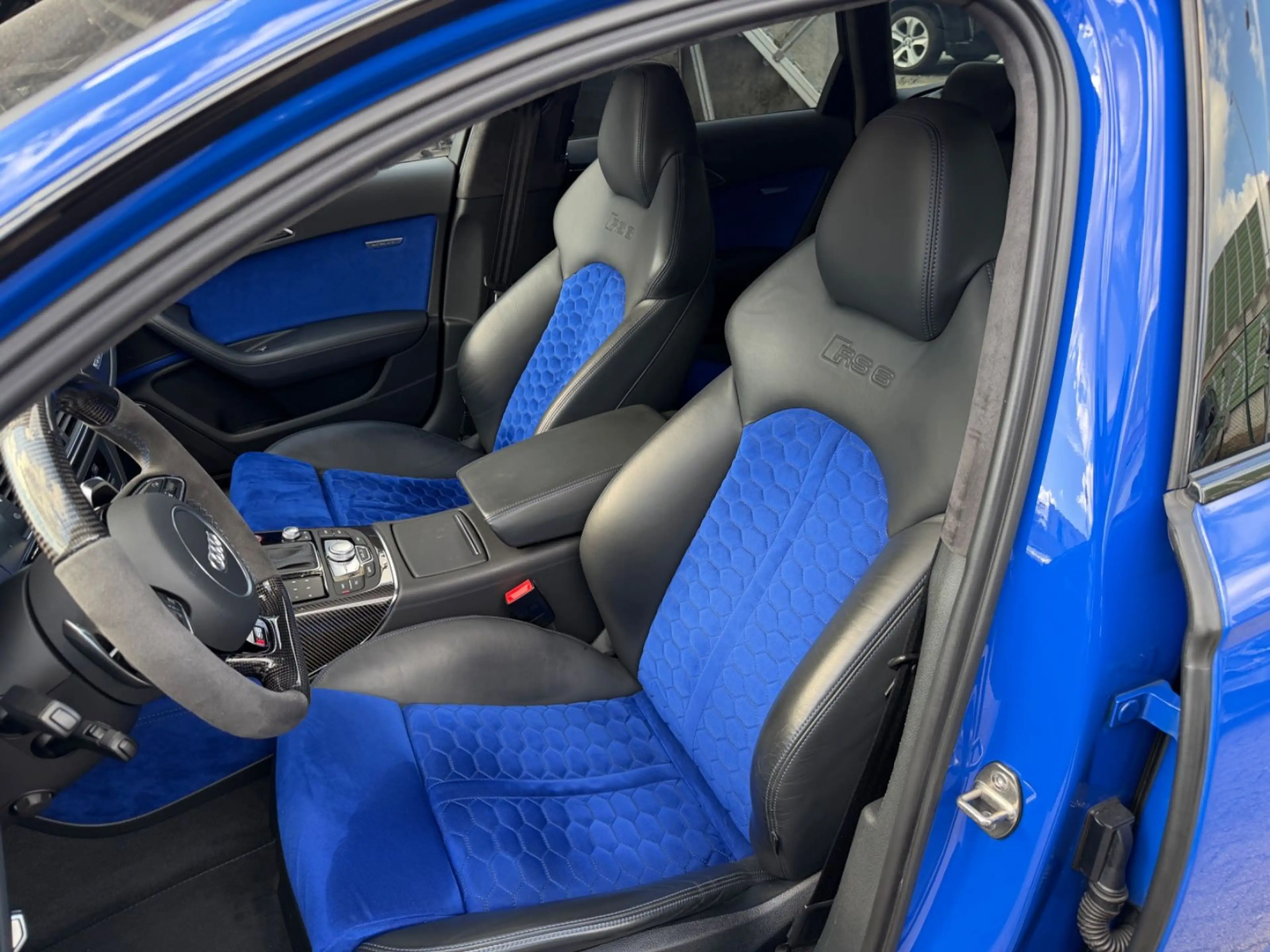 Audi RS6 Avant 4.0 TFSI Performance/ NOGARO 1v150 — photo 14