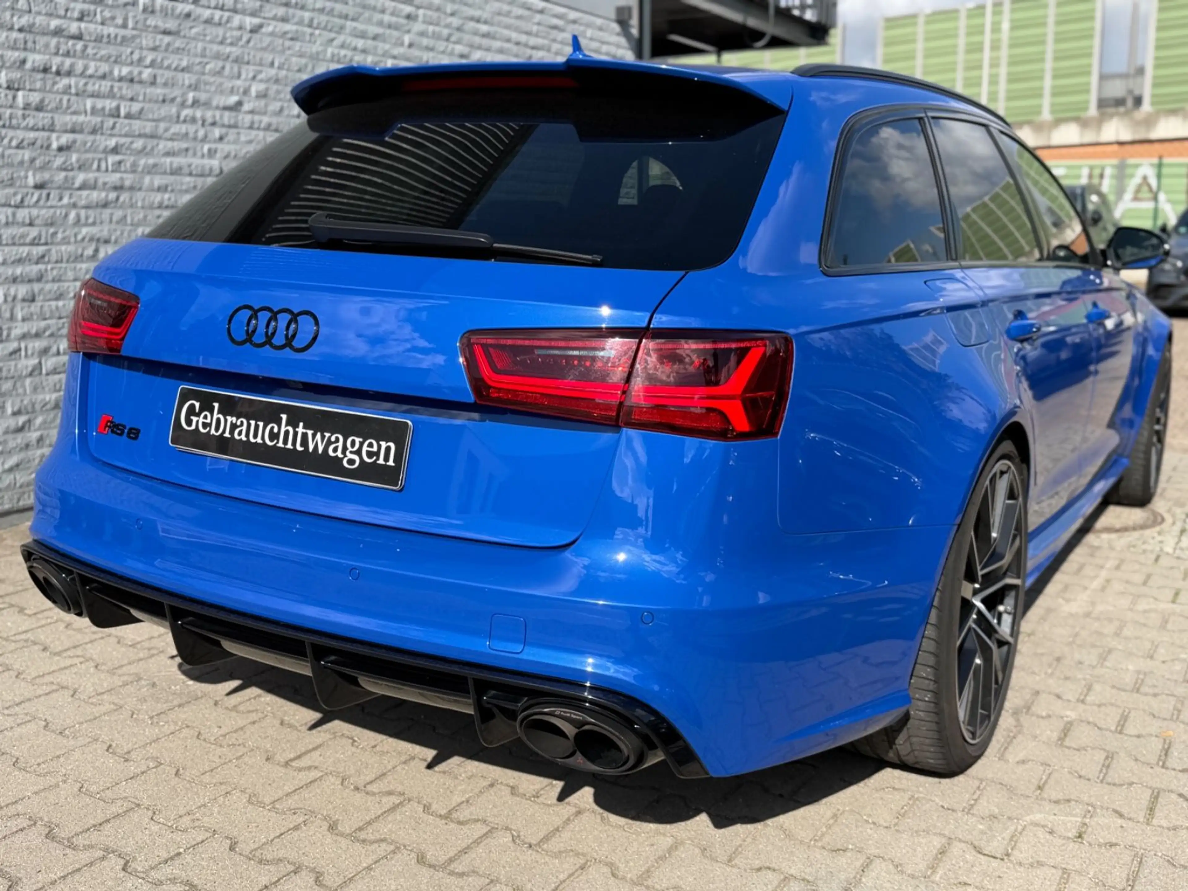 Audi RS6 Avant 4.0 TFSI Performance/ NOGARO 1v150 — photo 10