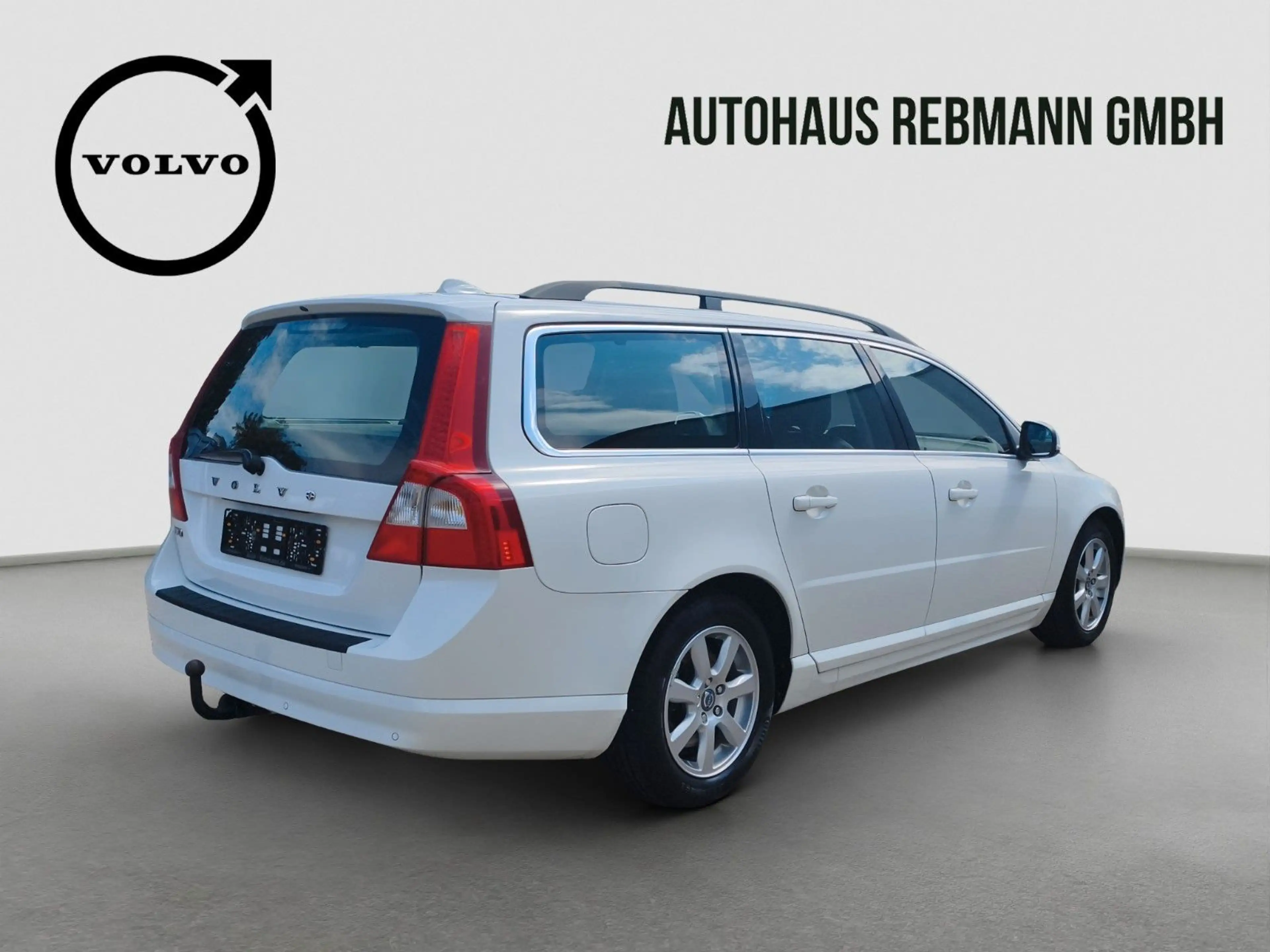 Volvo V70 D3 Momentum — photo 6