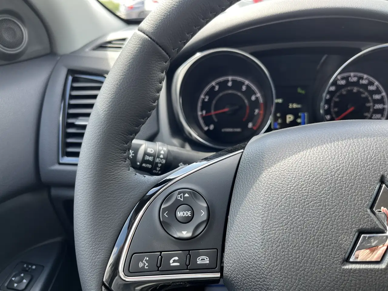 Mitsubishi RVR снимка Mitsubishi RVR