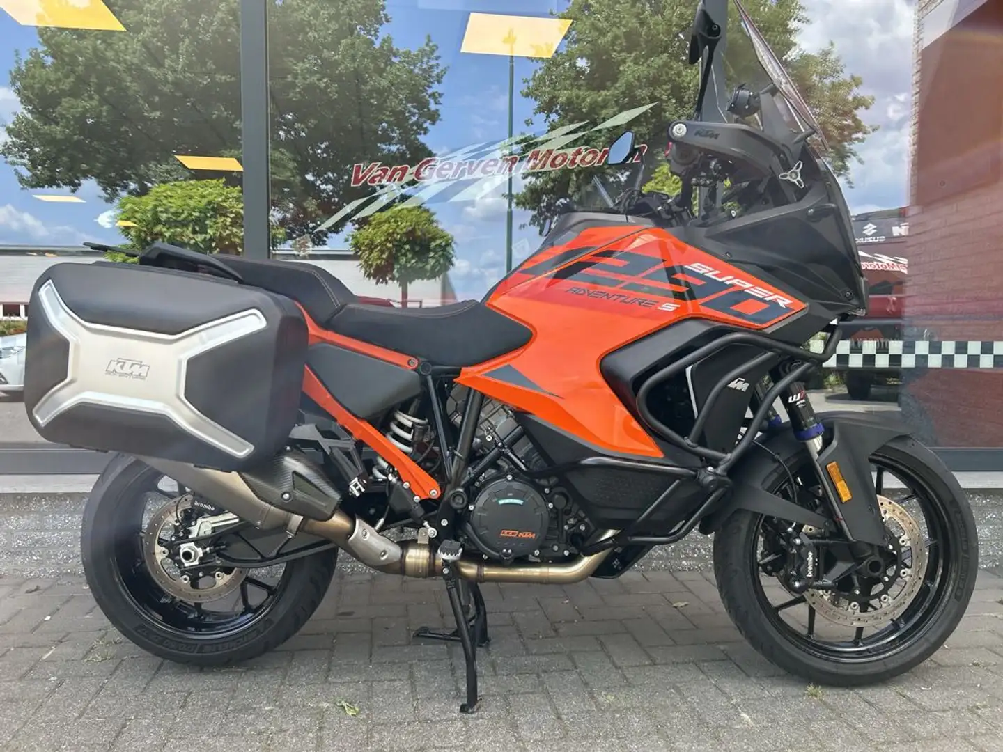 KTM 1290 Super Adventure S - 1