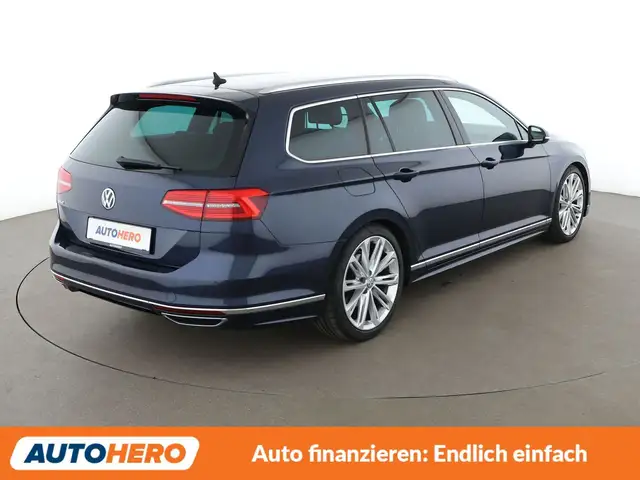 Volkswagen Passat view 6