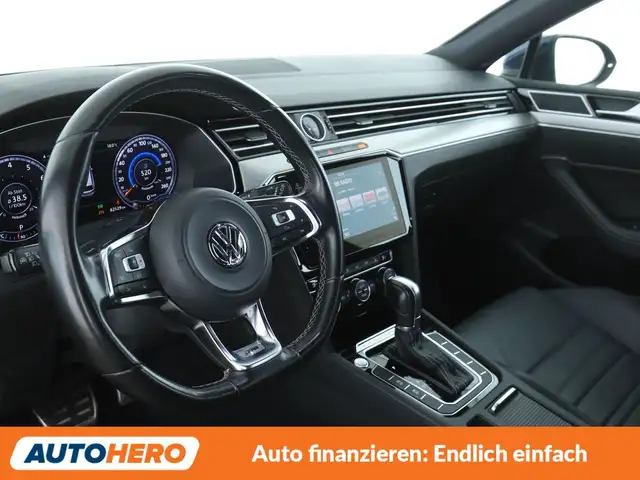 Volkswagen Passat view 11