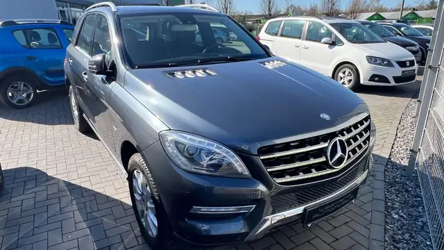 Mercedes-Benz ML 350 CDI BlueTec 4-Matic