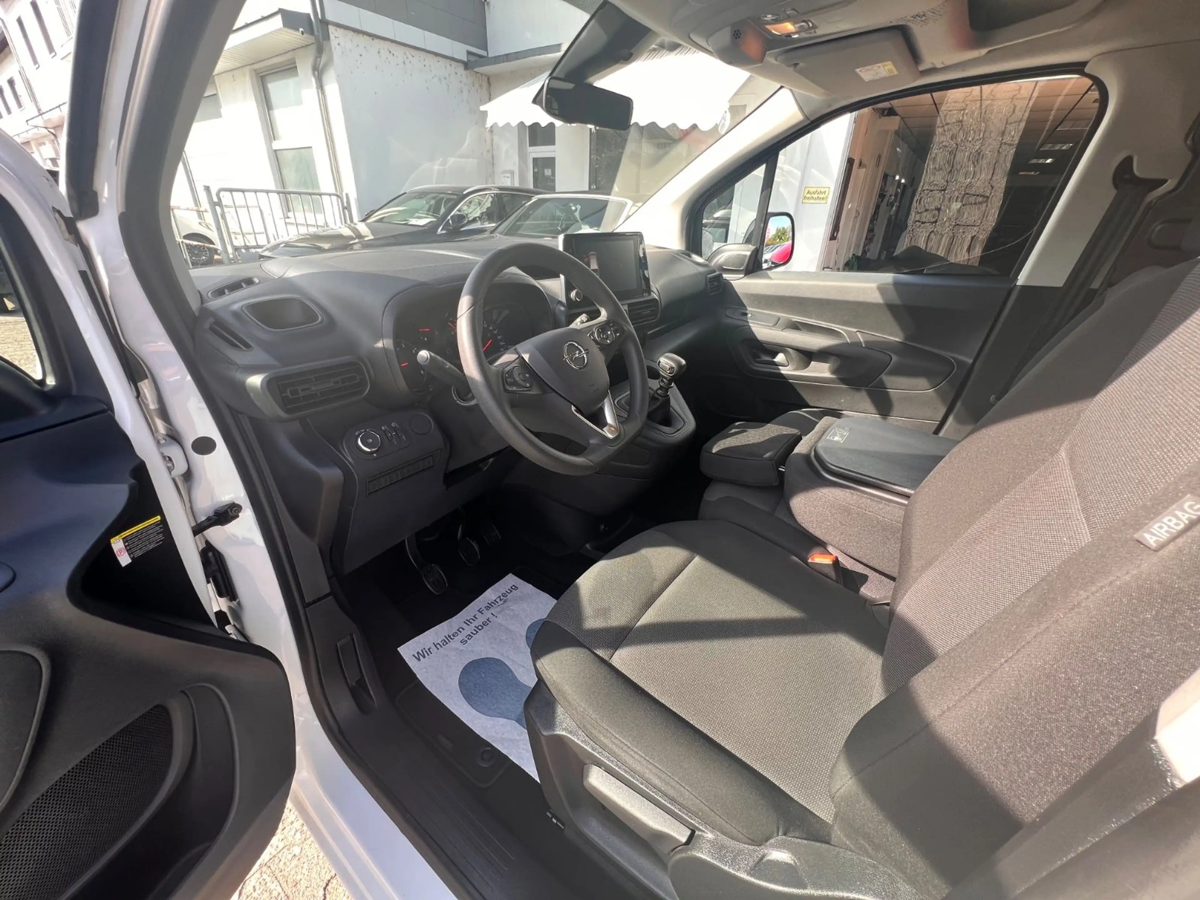 Opel Combo E Cargo Selection*Navi*3-Sitzer*6-Gang — photo 14